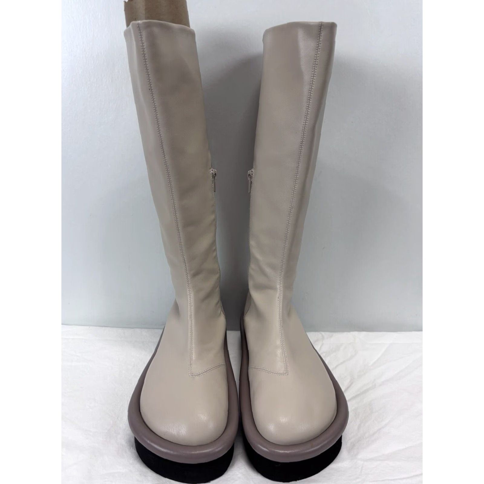 JW Anderson VINTAGE JW Anderson Boots Womens Knee High Sheepskin Leather Sz 38 US 7 Beige Winter Fall Casual Fashion Size US 7 / IT 37 - 3 Thumbnail