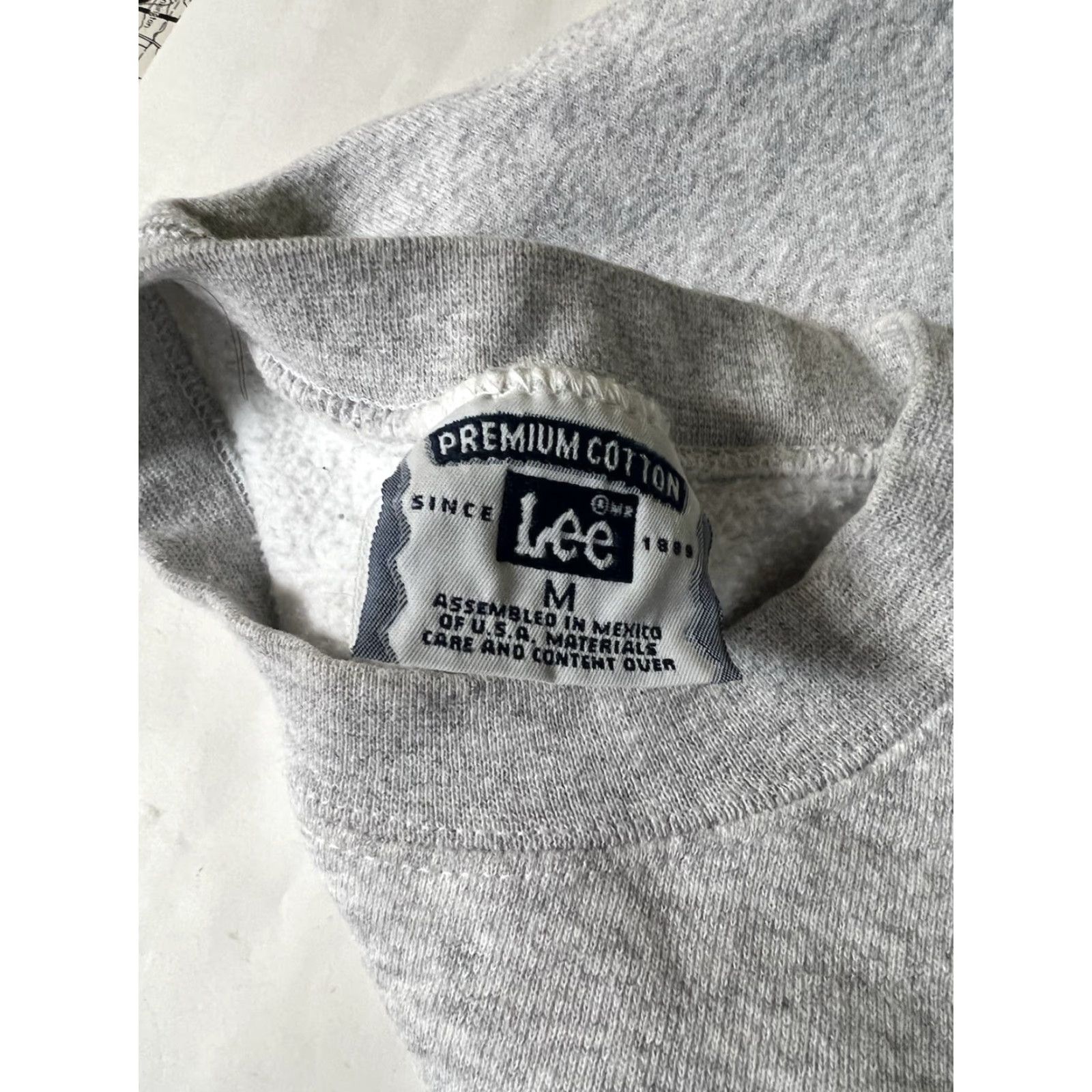 Lee VINTAGE Lee Sweatshirt Crewneck Lacrosse Gray M Vermont Girls Mens Women Unisex Adults Cotton Blend Pullover Long Sleeve Shirt 90s School Size US M / EU 48-50 / 2 - 3 Thumbnail