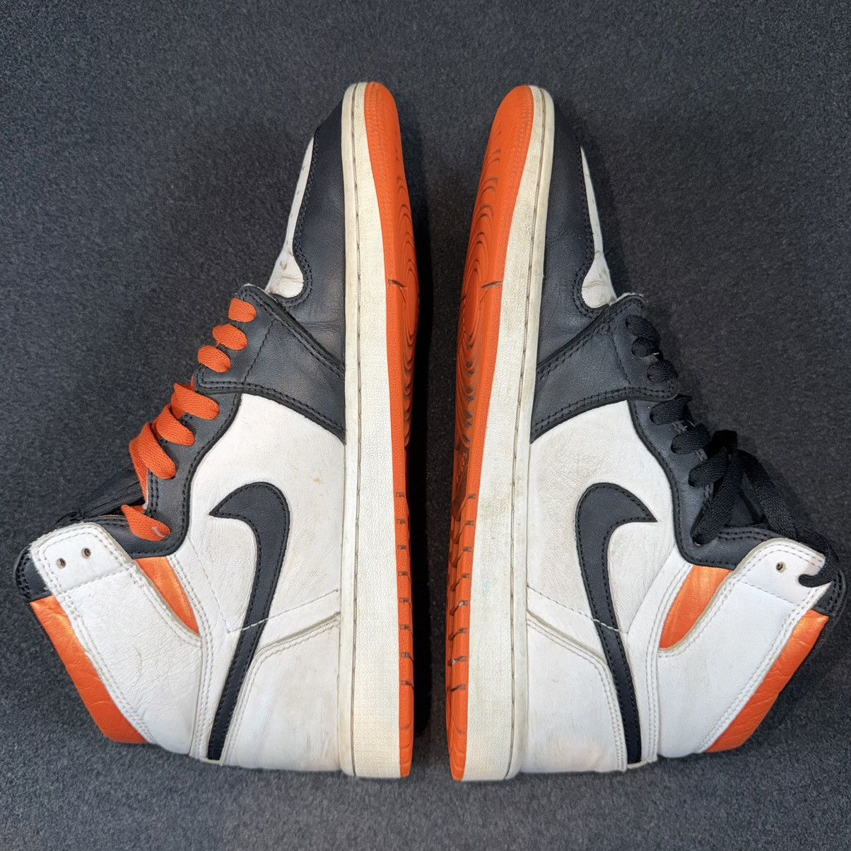 Jordan Brand Nike Air Jordan 1 Retro High OG Electro Orange 555088-180 Size US 9.5 / EU 42-43 - 6 Thumbnail