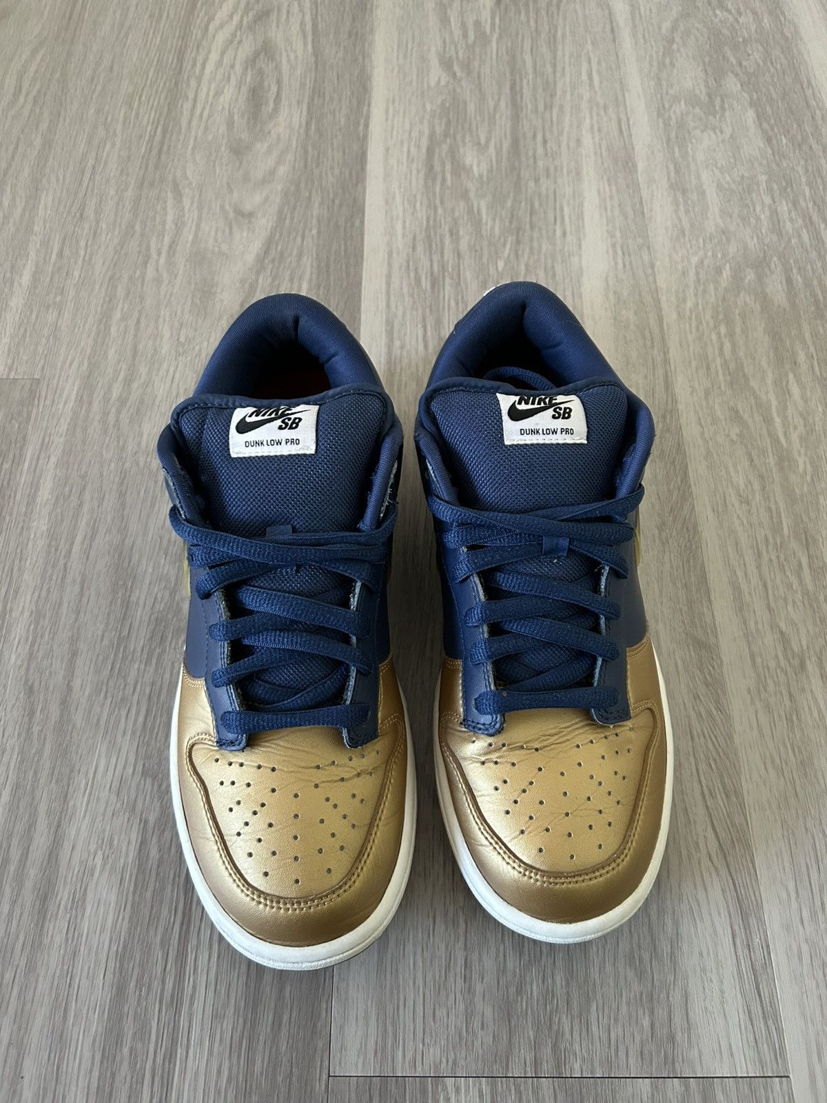 Nike × Supreme Supreme X Nike Dunk Low SB Metallic Gold Size 8.5 Size US 8.5 / EU 41-42 - 3 Thumbnail