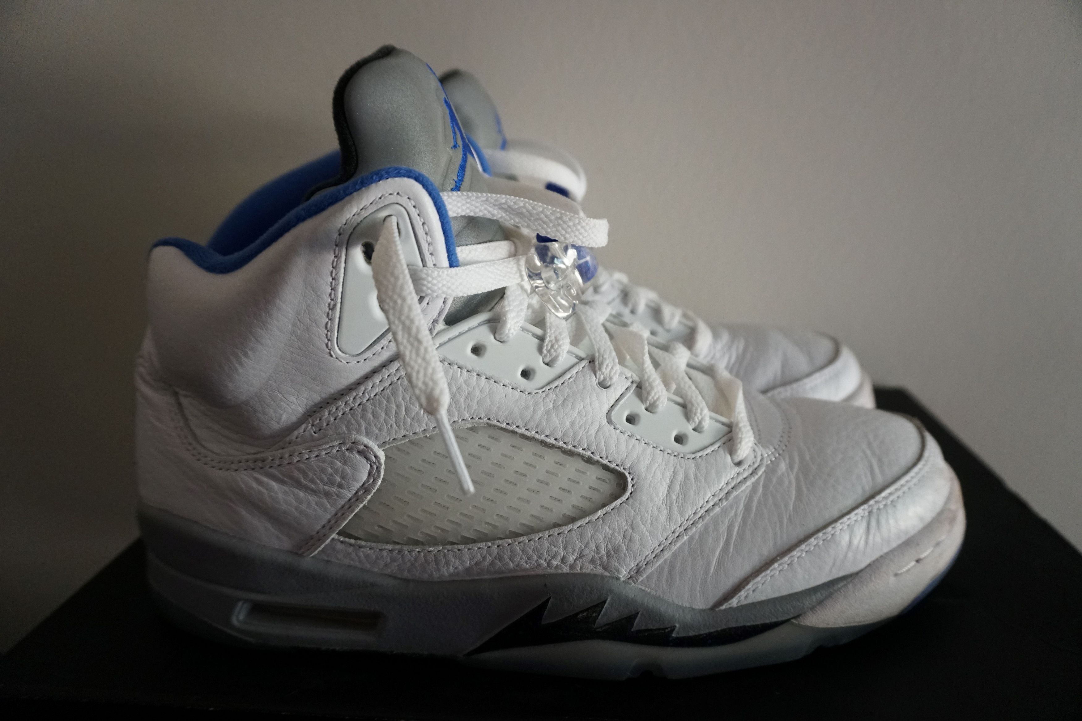 Jordan 5 Retro White Stealth 2021