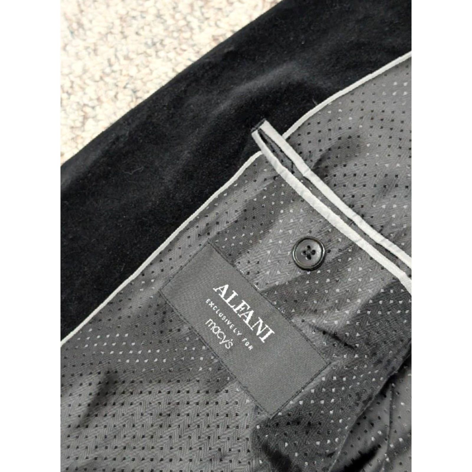 Alfani Alfani blazer Blazer Men Adult 40L Black Velvet Velour Velvet Double-Vented Two-Button Notch Solid 40L Mens Size 40R - 4 Thumbnail