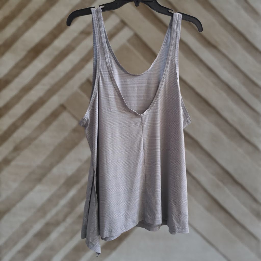 Athleta Athleta Tank Top Women L Light Blue Striped Slit Camisole Shirt Tank Size ONE SIZE - 1 Thumbnail