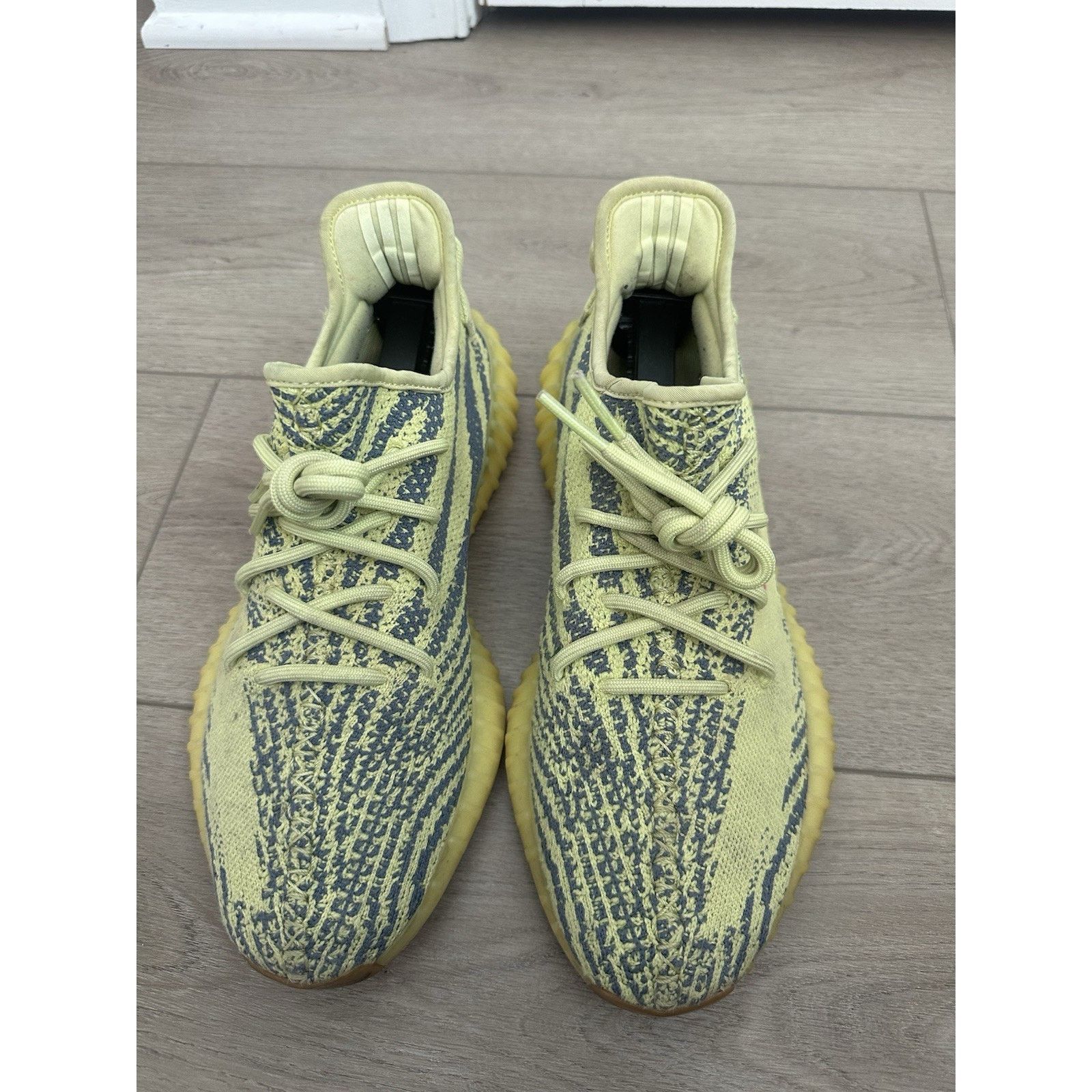 Adidas Adidas Yeezy 350 v2 frozen yellow sz 9 men’s sneakers Size US 9 / EU 42 - 3 Thumbnail
