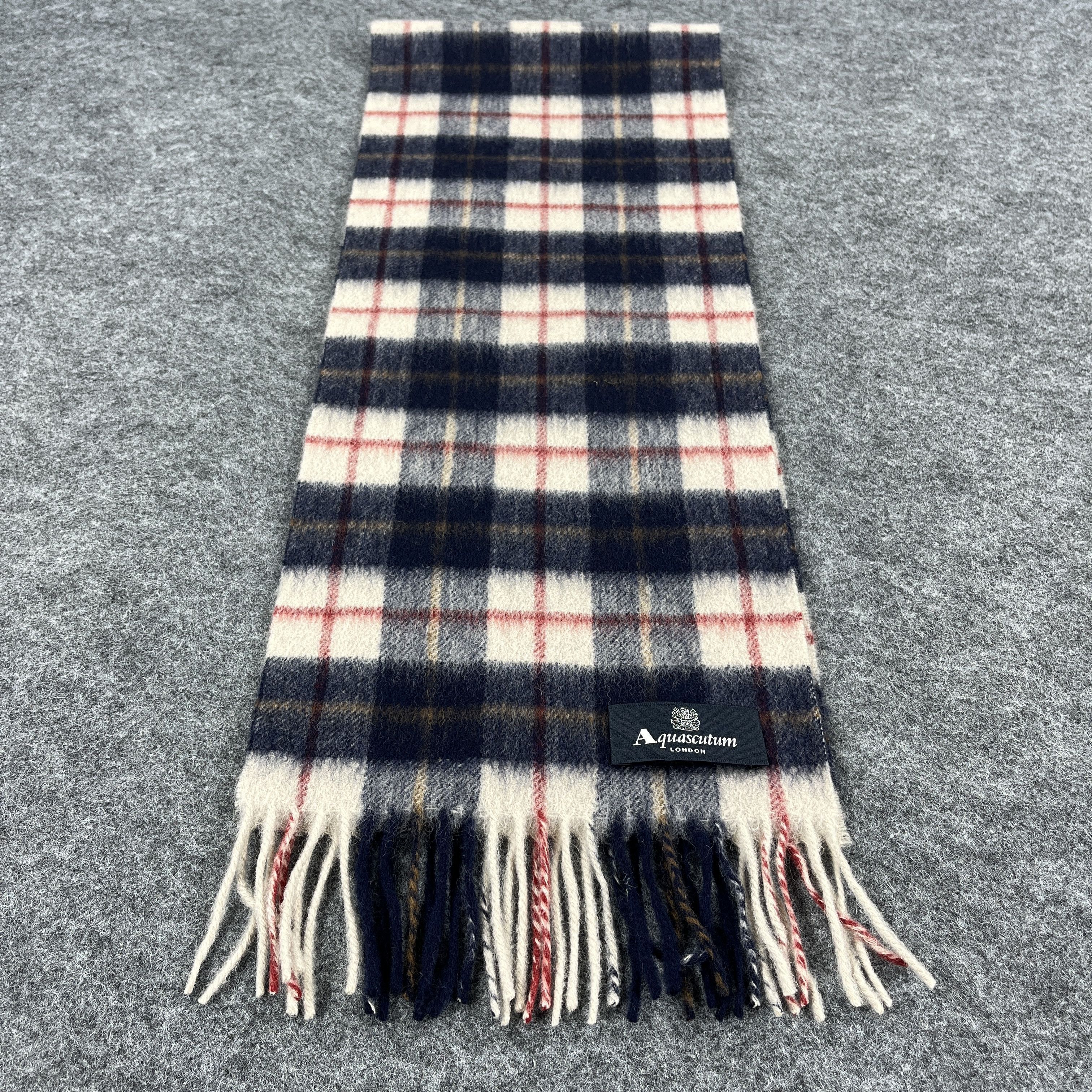 Aquascutum Aquascutum Scarf / Muffler / Neckwear - T874 Size ONE SIZE - 1 Thumbnail