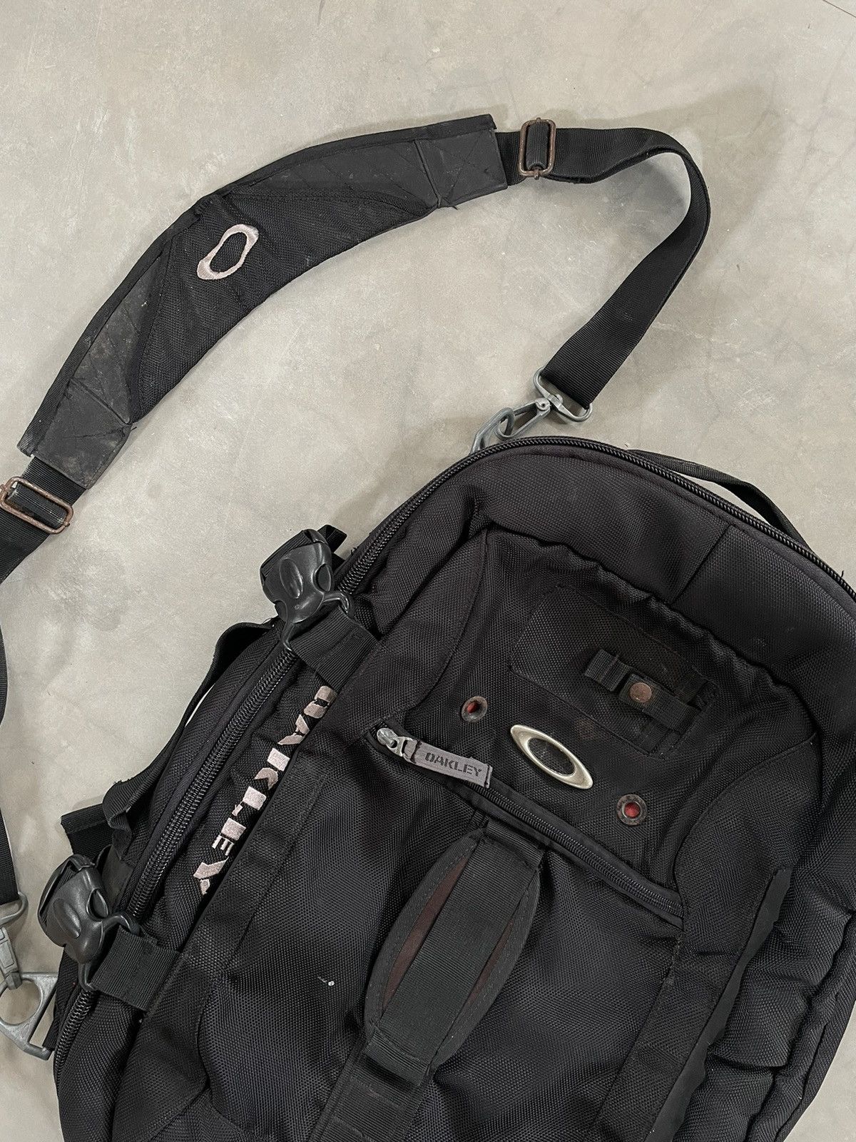 Oakley Vintage Oakley Software Backpack Slingbag Icon Size ONE SIZE - 5 Thumbnail