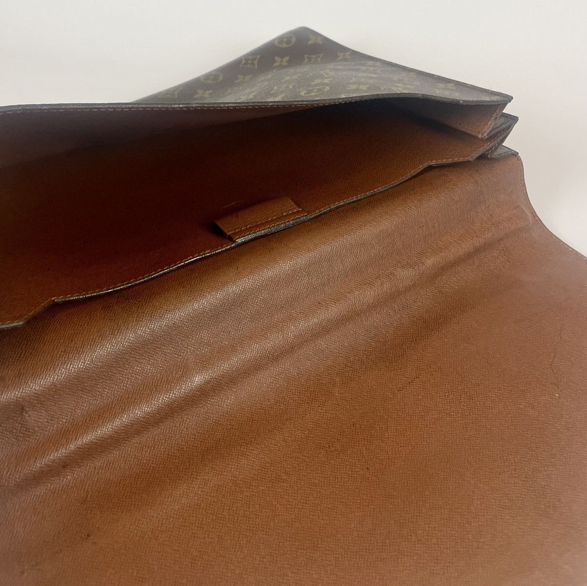 Louis Vuitton Louis Vuitton Serviette Conseiller Size ONE SIZE - 10 Thumbnail