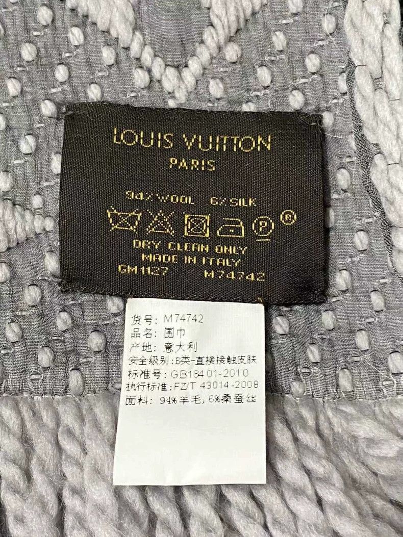 Louis Vuitton Louis Vuitton Silver-grey presbyopic full-print wool scarf Size ONE SIZE - 4 Thumbnail