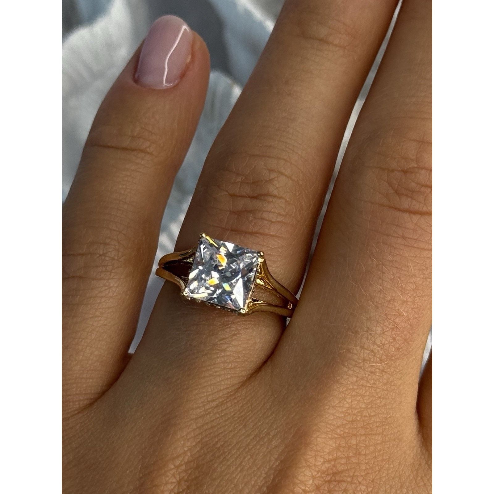Jewelry 925 STERLING SILVER GOLD PLATED BGE CZ RING SIZE 7 Size ONE SIZE - 1 Thumbnail