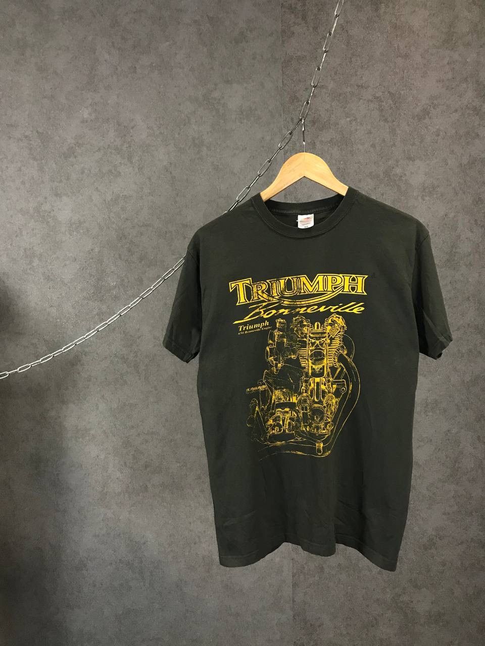 Band Tees Triumph vintage rock band tee Size US M / EU 48-50 / 2 - 1 Thumbnail