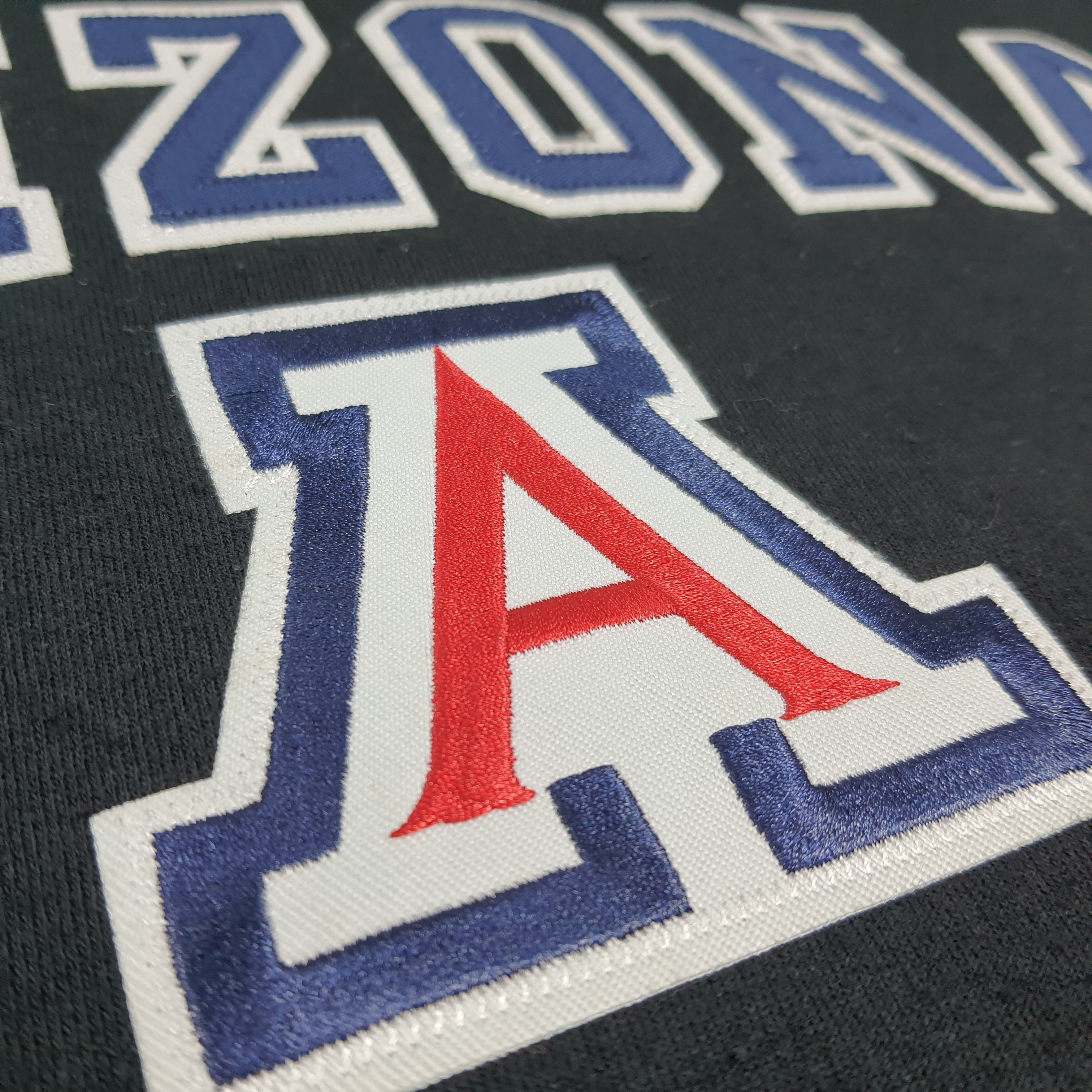 Champion Vintage Champion Arizona Wildcats Basketball Hoodie C286N22 Size US L / EU 52-54 / 3 - 3 Thumbnail