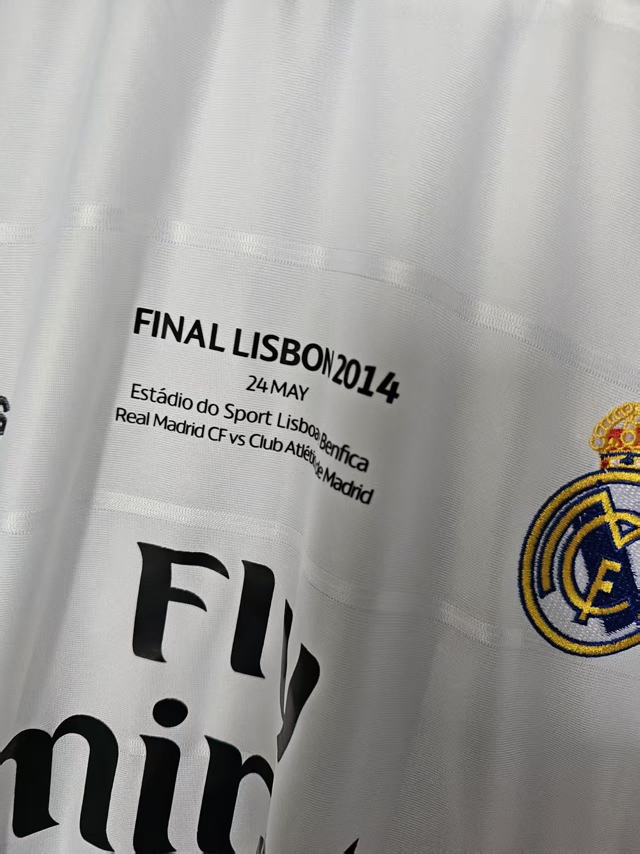 Other Real Madrid #11 Gareth Bale Jersey Size US M / EU 48-50 / 2 - 3 Thumbnail