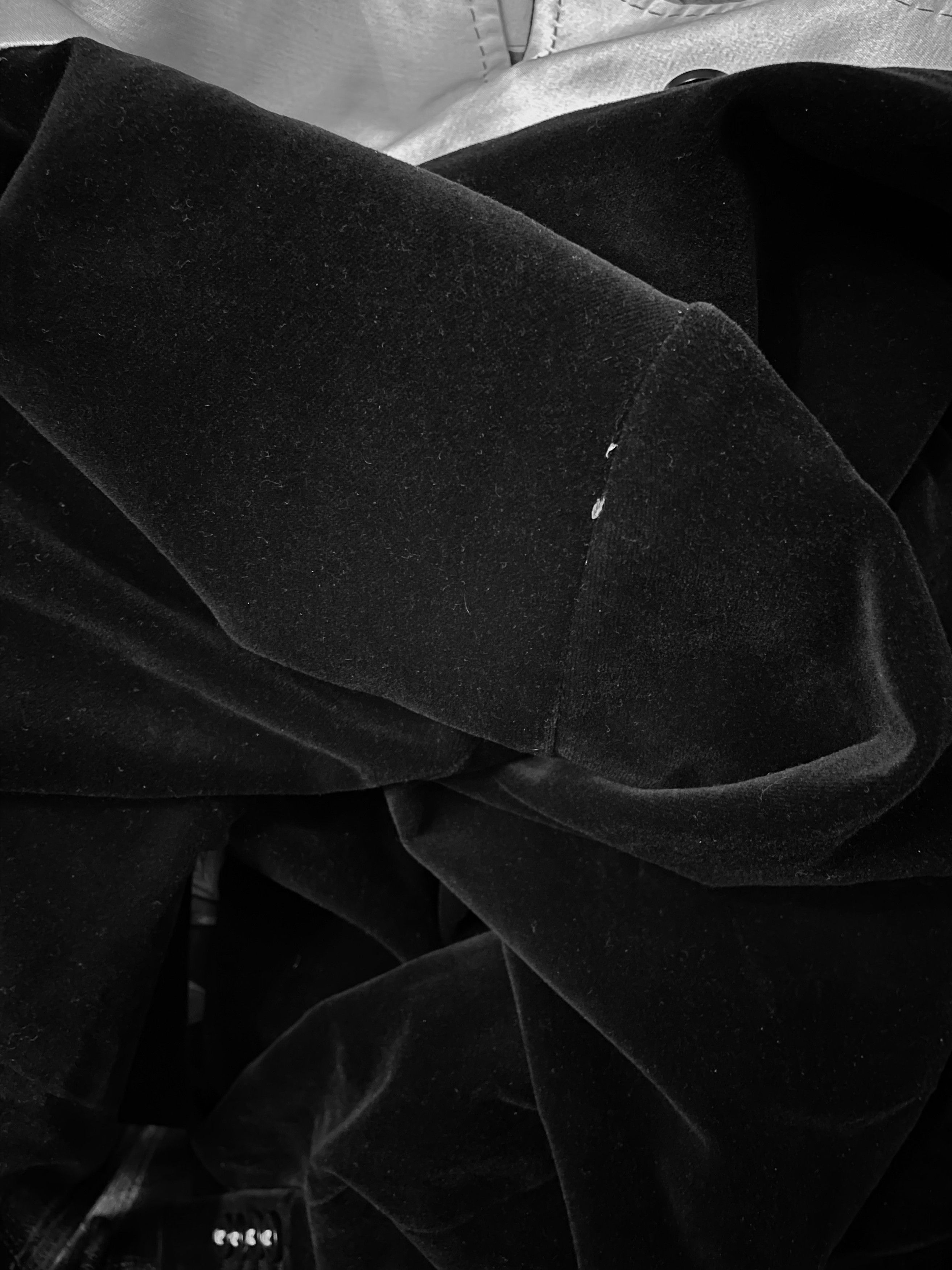 Ann Demeulemeester F/W06 Look 19 Velvet Jacket Size 46R - 8 Thumbnail