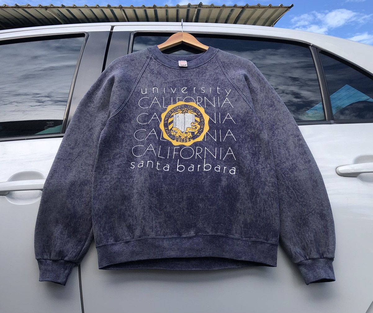 Vintage Vintage 80s Sun Faded UCSB Sweatshirts Made in USA 🇺🇸 Size US M / EU 48-50 / 2 - 3 Thumbnail