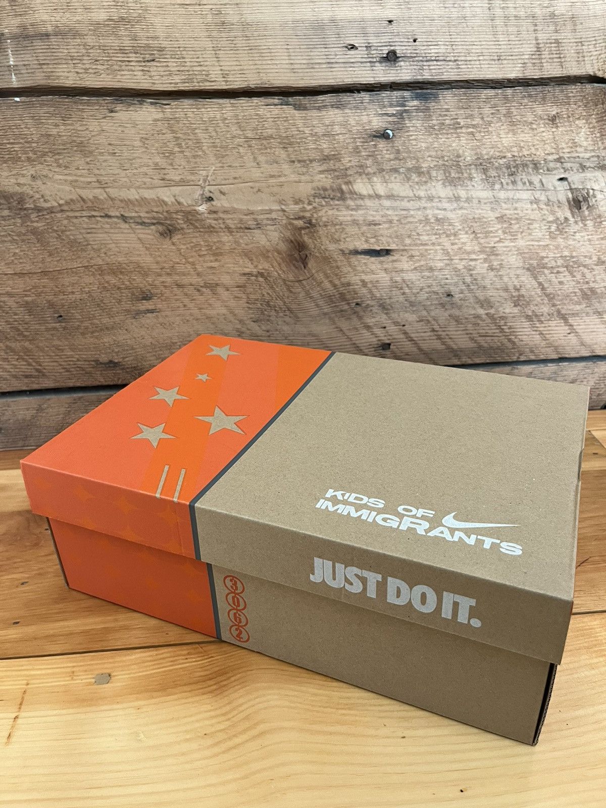 Nike Nike x Kids of Immigrants Air Max Sunder SNDR SP Sunrise Size US 9 / EU 42 - 9 Thumbnail
