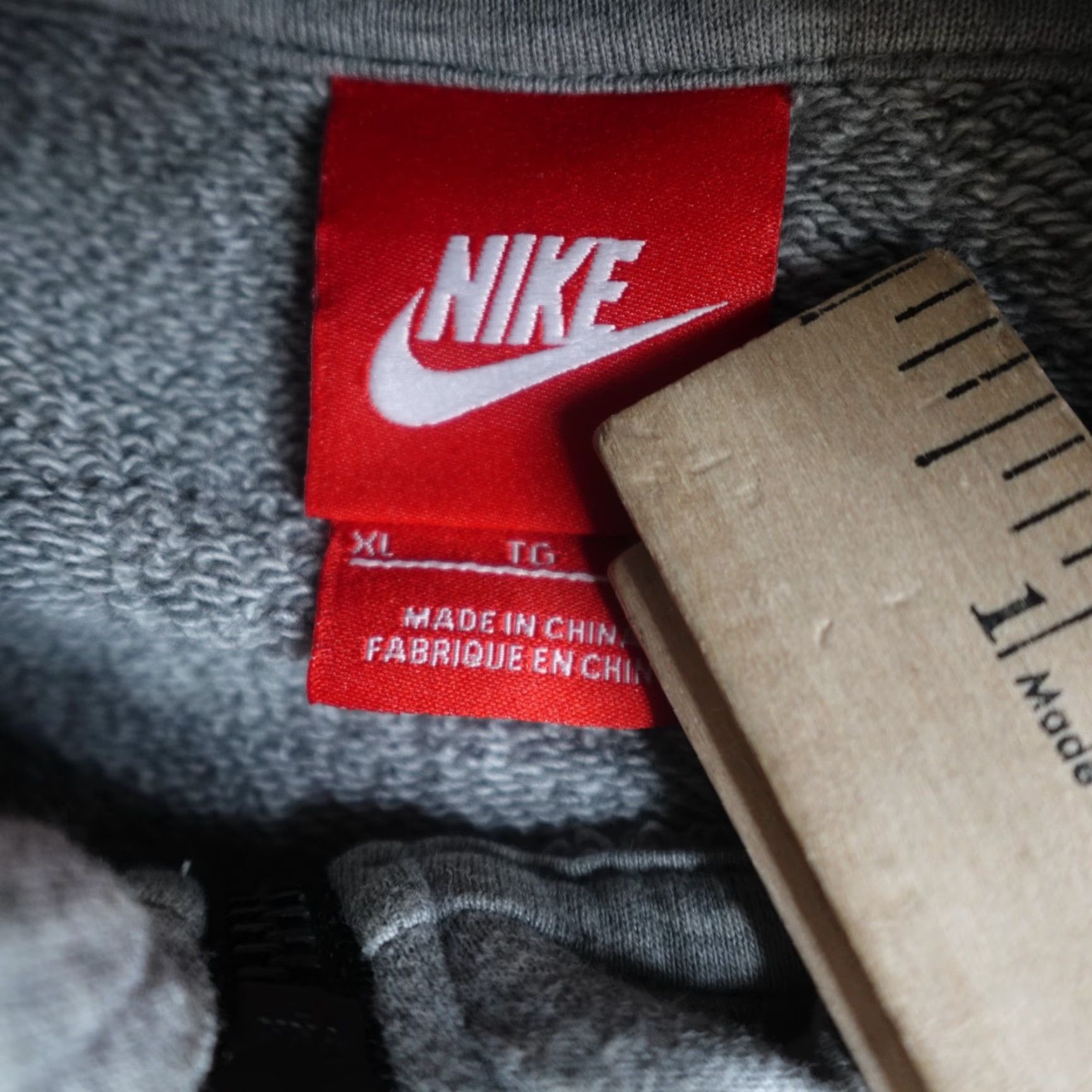 Nike VINTAGE Nike Mens Hoodie L Gray Embroidered USA Dream Team Full Zip Party 612865-063 Mens Size US L / EU 52-54 / 3 - 2 Thumbnail