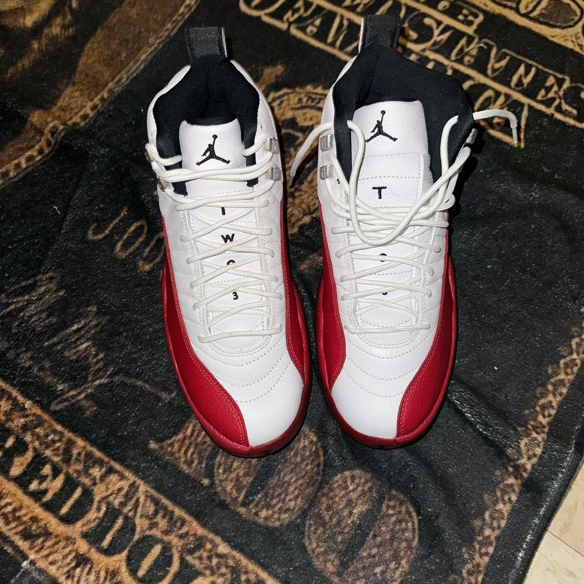 Air jordan 12 “Cherry”
