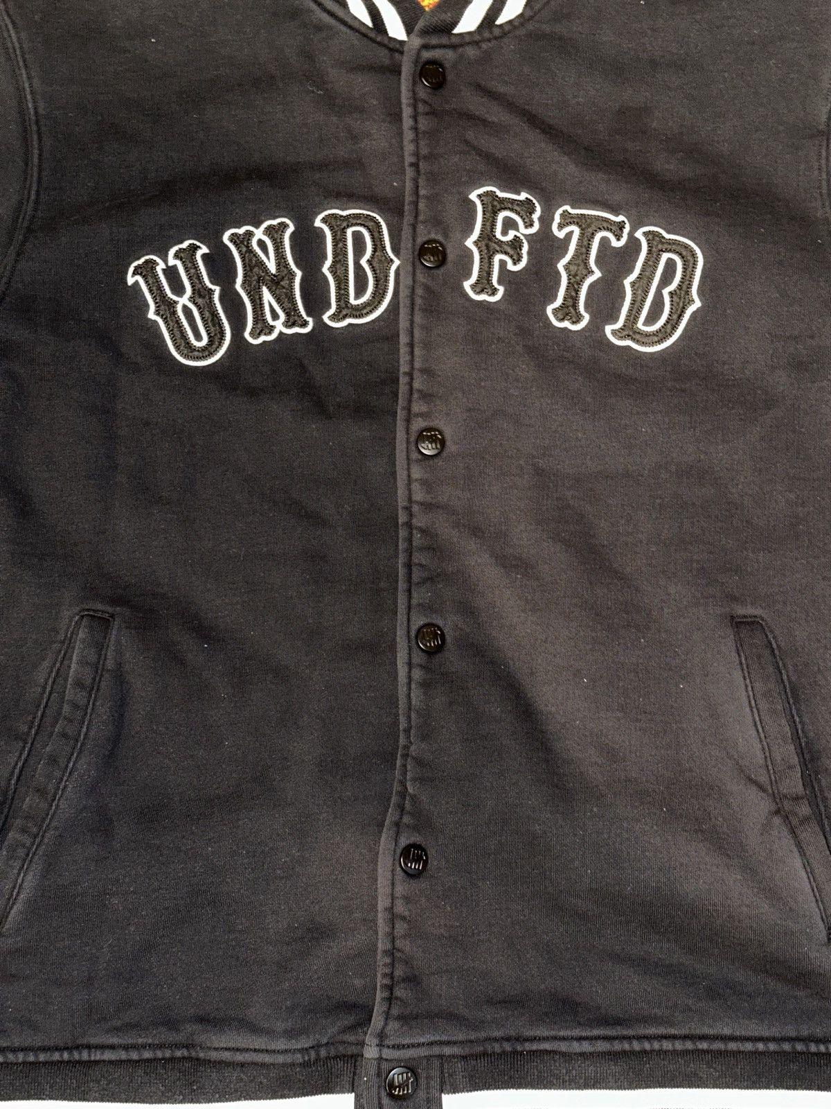 Undefeated Undefeated UNDFTD VARSITY Black Spell Out Jacket Men's XL Size US XL / EU 56 / 4 - 2 Thumbnail