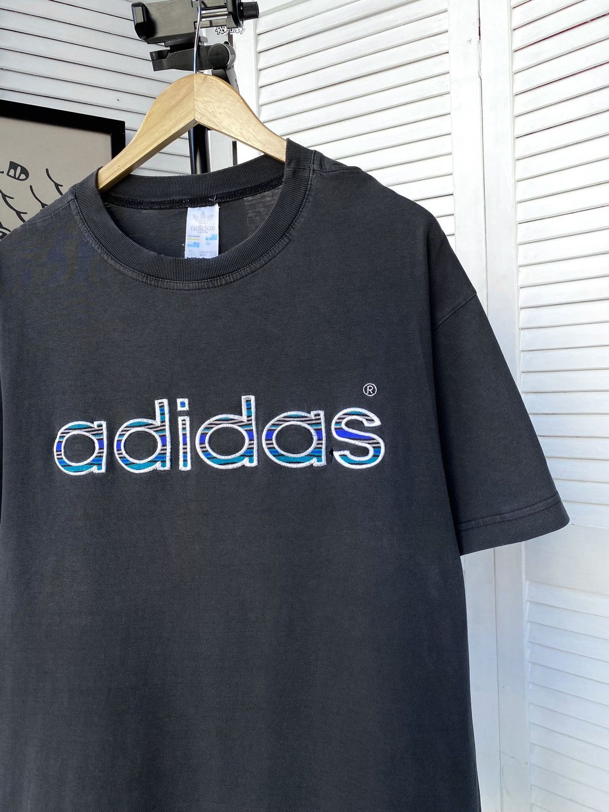 Adidas × Vintage Vintage Adidas Retro Big Knit Logo Distressed Tee Shirt Size US XL / EU 56 / 4 - 7 Thumbnail