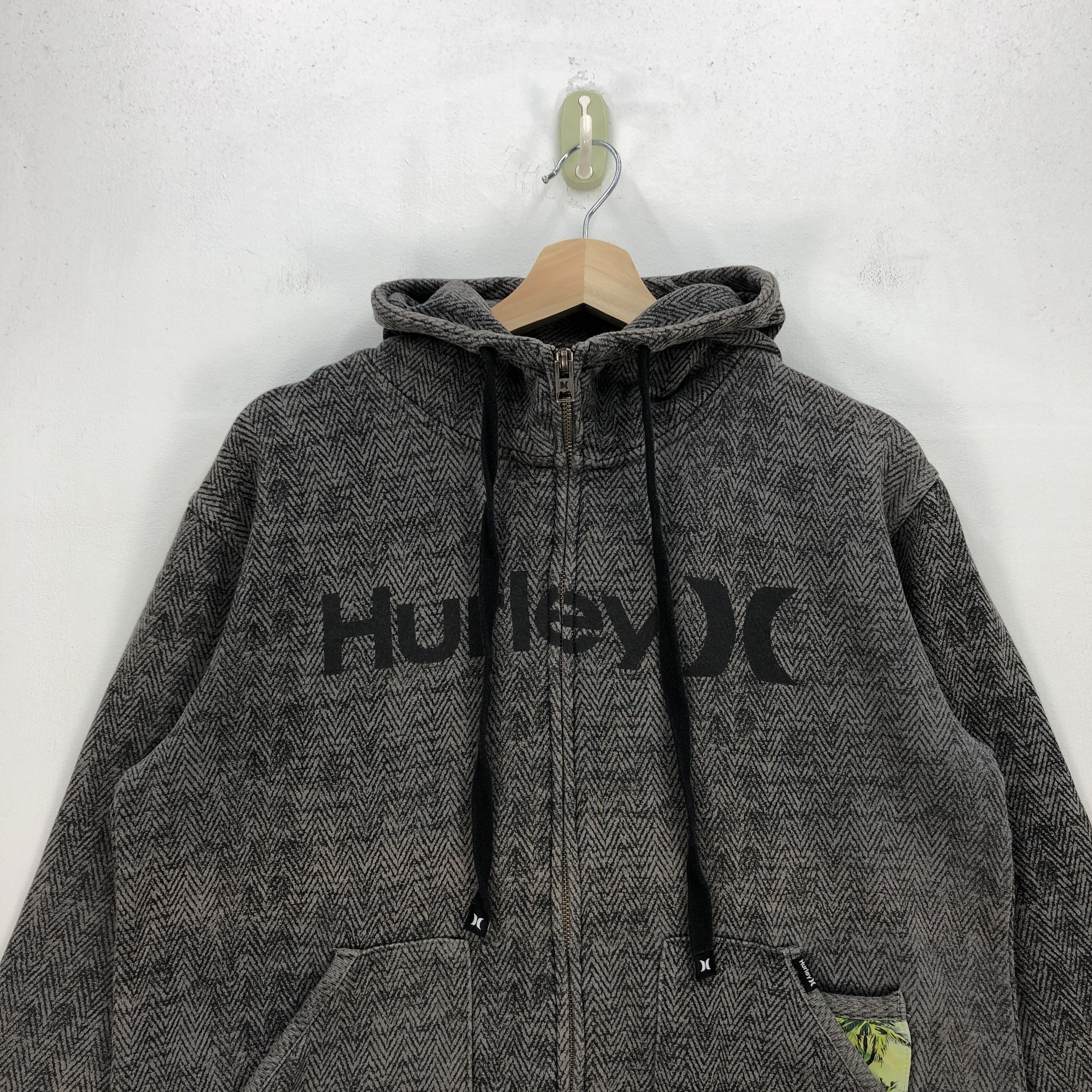 Hurley Vintage Hurley Hoodie Sweatshirt Hurley Zipper Sweater Size US M / EU 48-50 / 2 - 3 Thumbnail