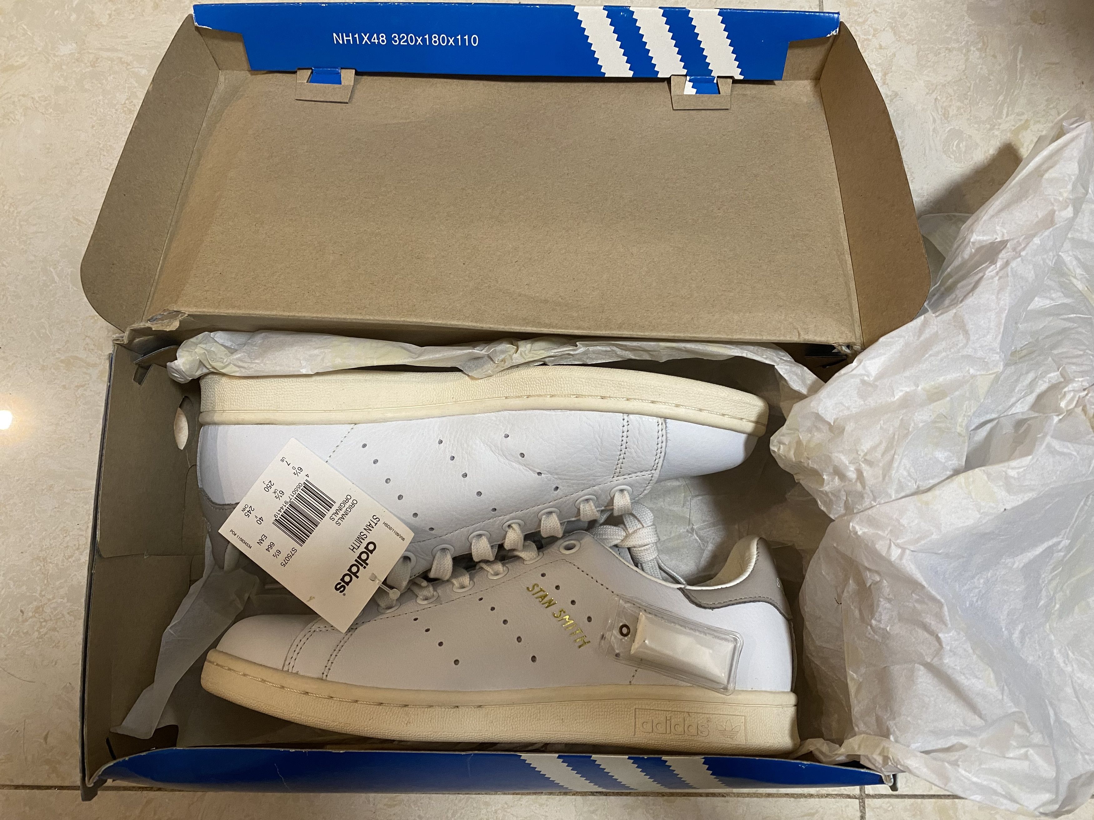 Adidas Adidas Stan Smith White and Beige Sneakers US7 Size US 7 / EU 40 - 2 Thumbnail