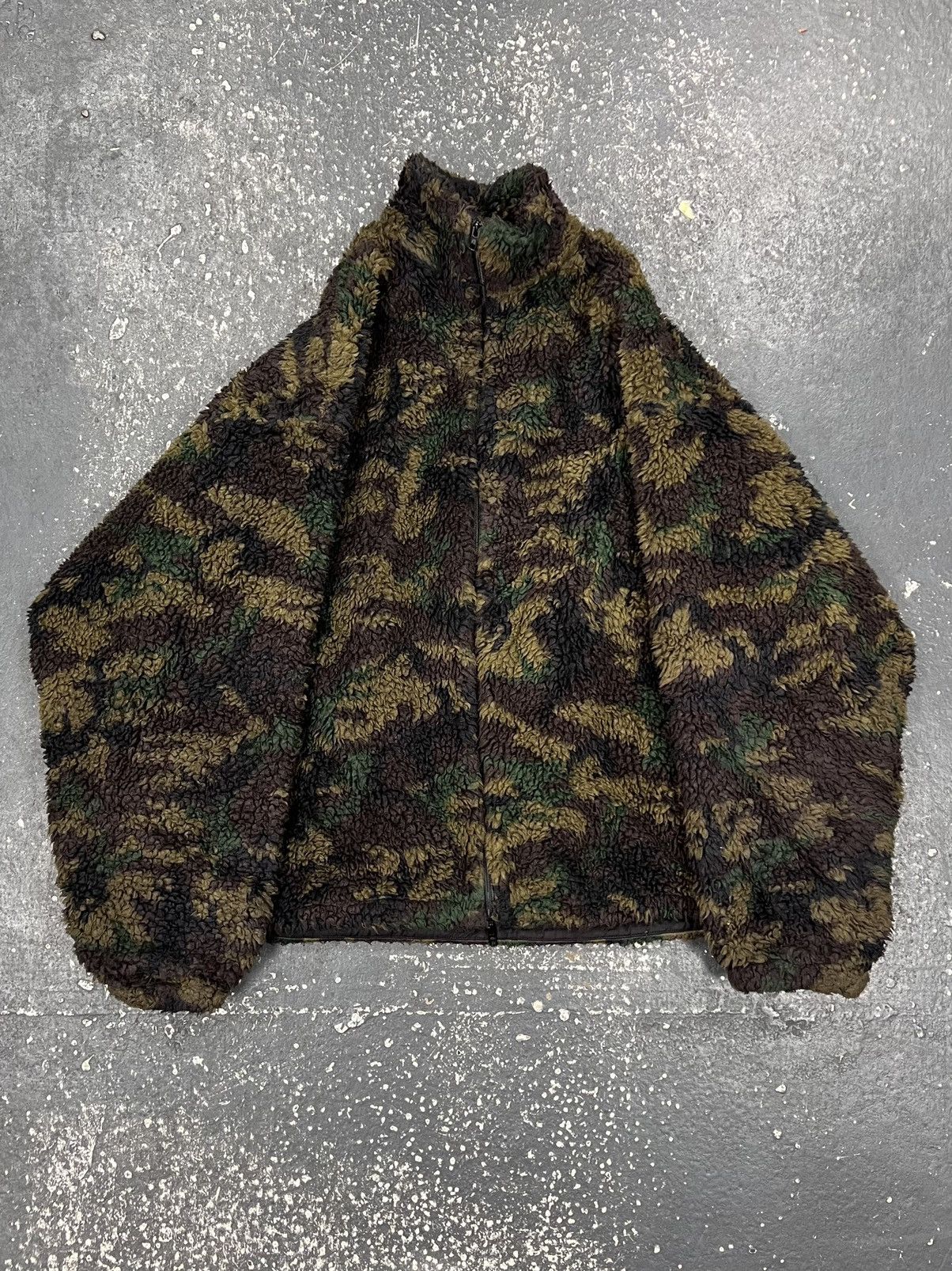 image of Balenciaga Camo Fleece Jacket in Green, Men's (Size XL)