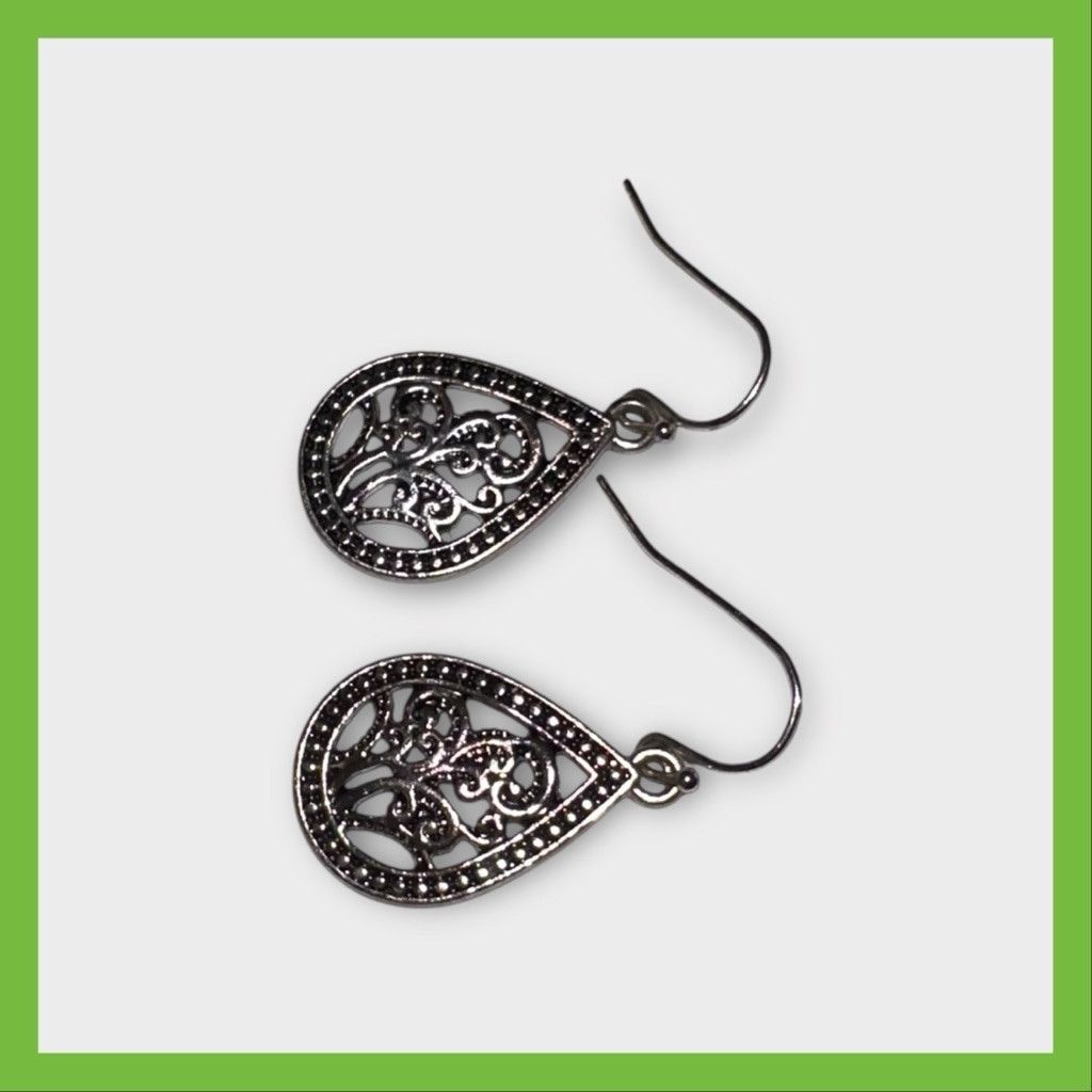 The Unbranded Brand × Vintage Women's Unbranded Silver Earrings Size ONE SIZE - 5 Thumbnail