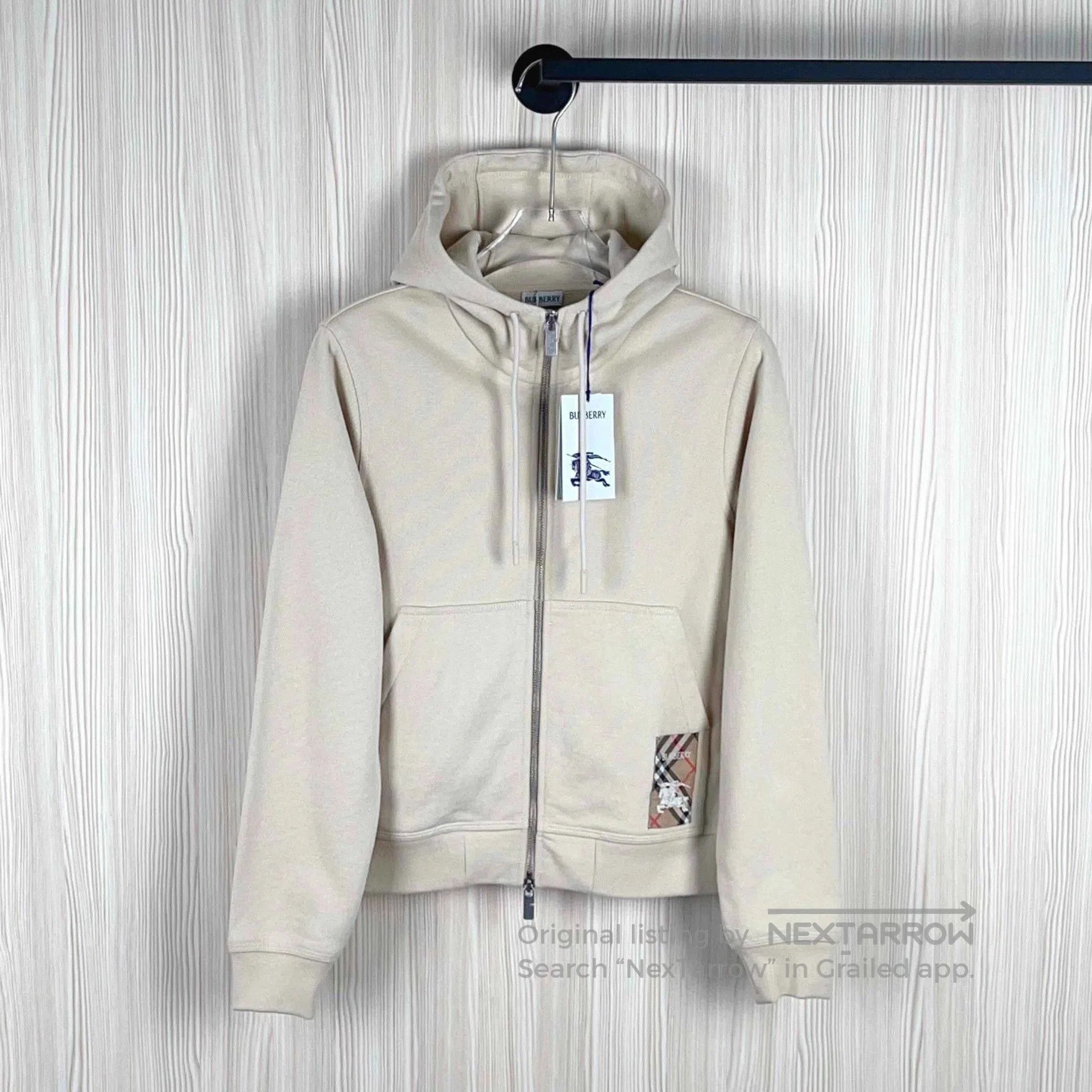Burberry burberry beige hooded sweatshirt for men. Size US M / EU 48-50 / 2 - 1 Thumbnail
