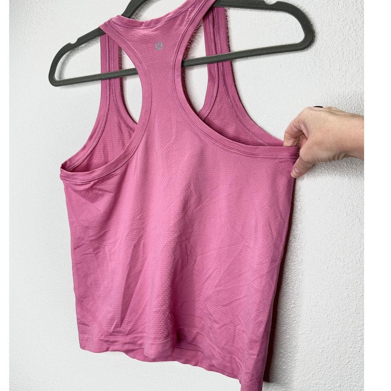 Lululemon Lululemon Pink Round Neck Long Line Racerback Tank Top 4 Size S / US 4 / IT 40 - 5 Thumbnail