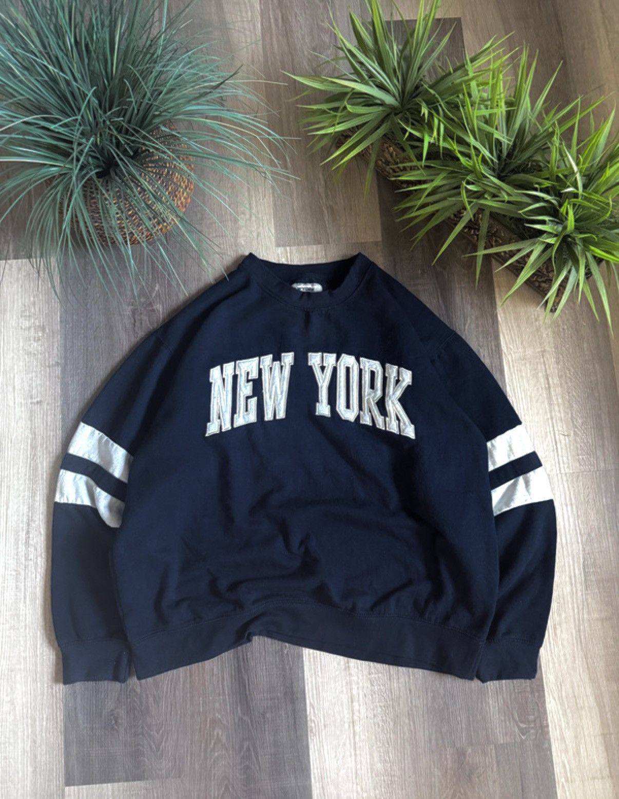 New York Yankees Vintage NEW YORK Varsity Sweatshirt Retro Crewneck Pullover Size US XL / EU 56 / 4 - 1 Thumbnail