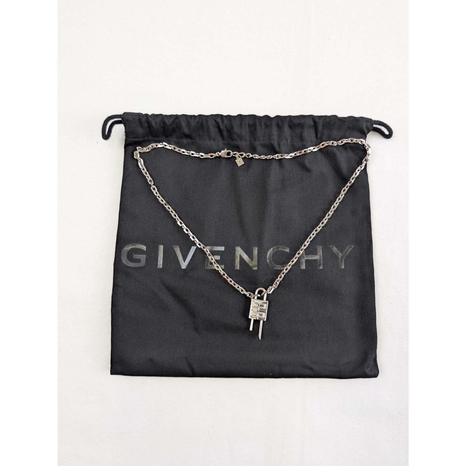 Givenchy o1rshd1 Size: OS / Lock Necklace in Silver Size ONE SIZE - 11 Thumbnail