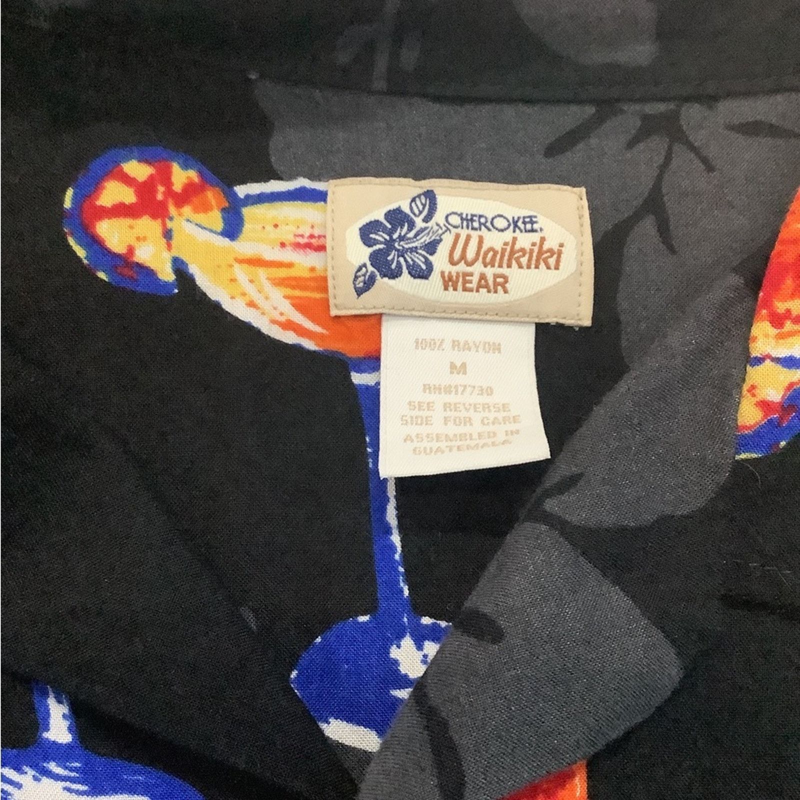 Vintage Cherokee Waikiki Hawaiian shirt Size US M / EU 48-50 / 2 - 3 Thumbnail