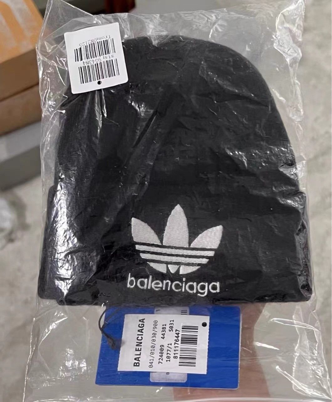 Balenciaga Balenciaga x Adidas Logo Embroidered Beanie K28 Size ONE SIZE - 1 Thumbnail