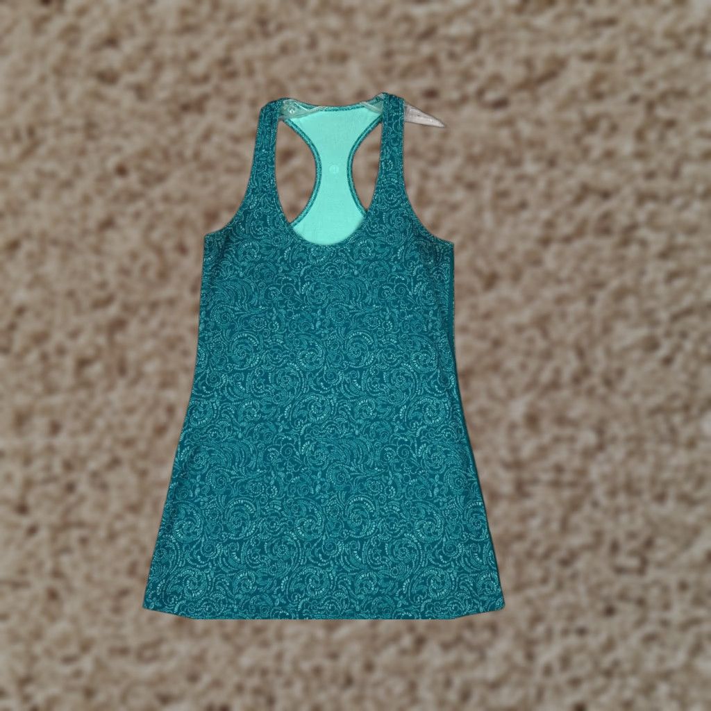 Lululemon Lululemon Shirt Women 6 Blue Cool Racerback Light Luon Fabric Stretch Tank Sleeveless Size M / US 6-8 / IT 42-44 - 1 Thumbnail