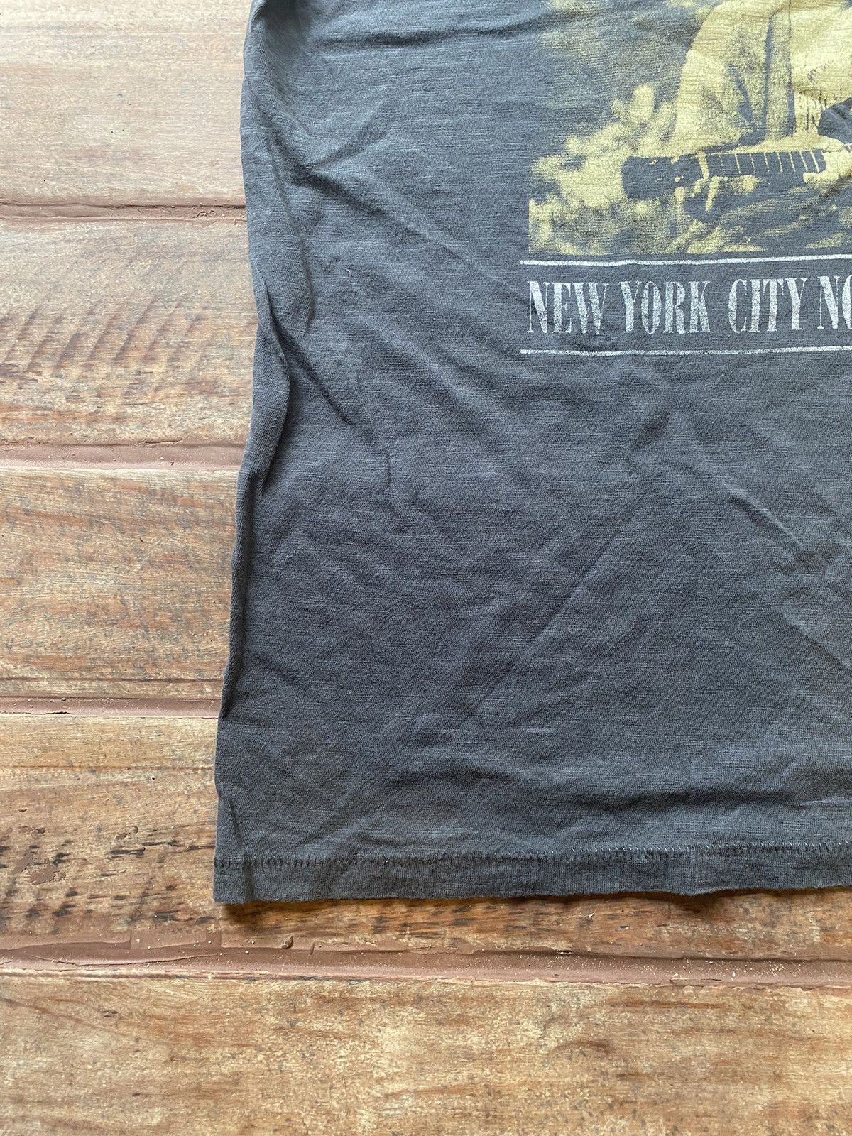 Band Tees × Nirvana × Vintage Vintage 2016 Kurt Cobain T Shirts Size US L / EU 52-54 / 3 - 4 Thumbnail