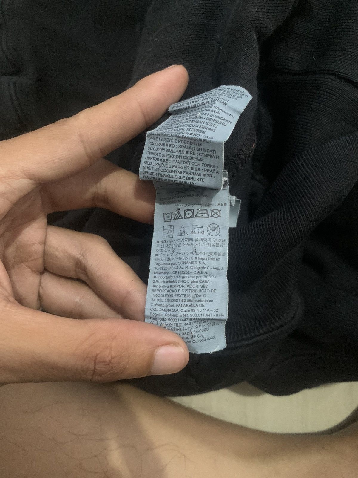 Gap × Yeezy Blank Hoodie Gap x yeezy black Size US M / EU 48-50 / 2 - 5 Thumbnail