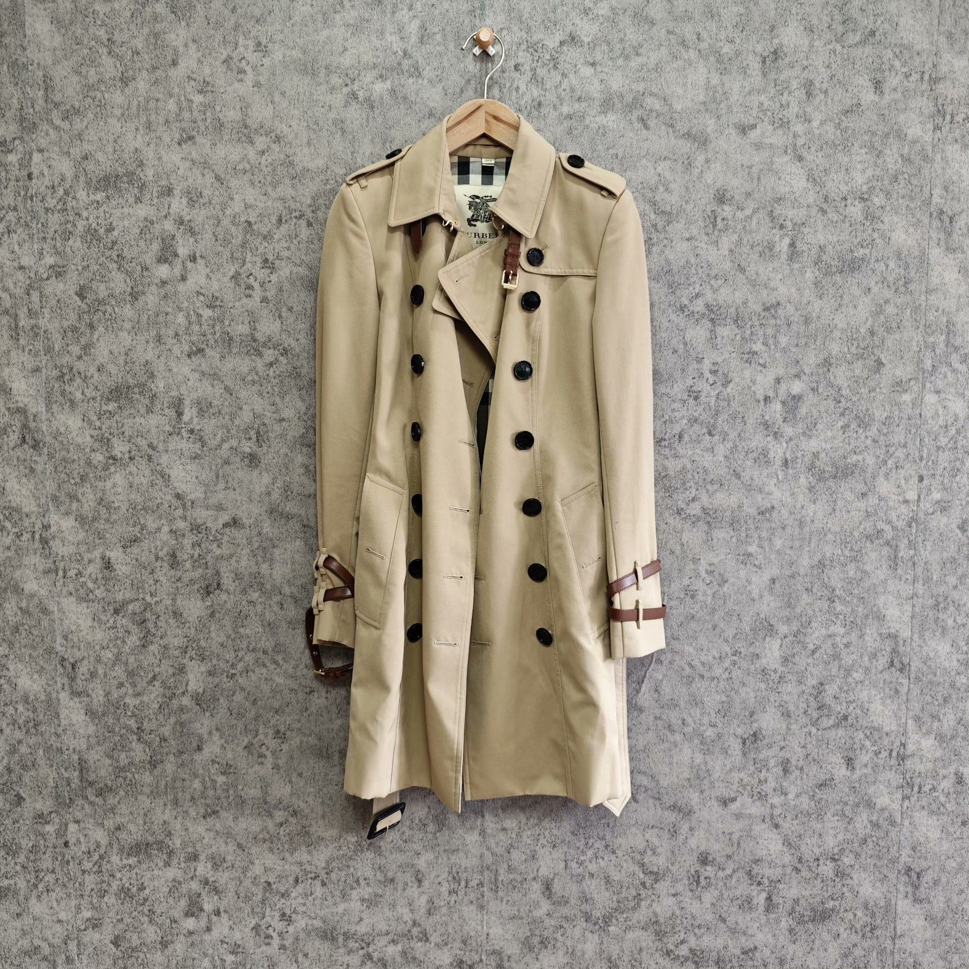 Burberry Burberry Coat us_4 Women Size S / US 4 / IT 40 - 1 Thumbnail