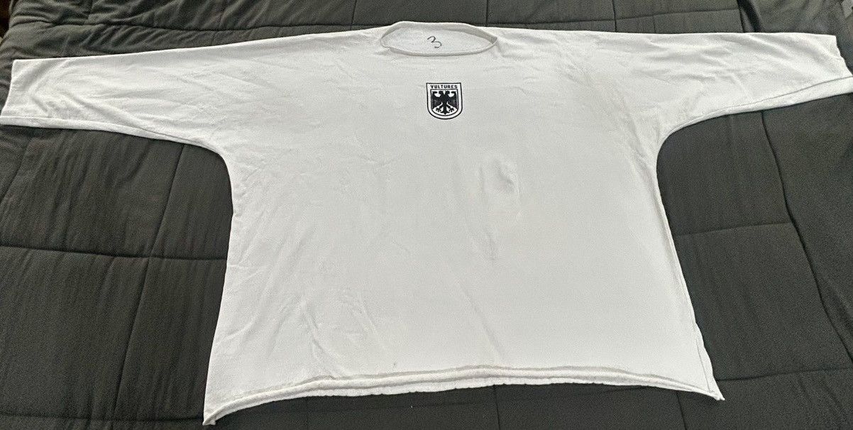 Yeezy Yeezy - Vultures 1 Logo Long Sleeve Shirt - White (Size 3) Size US L / EU 52-54 / 3 - 1 Thumbnail
