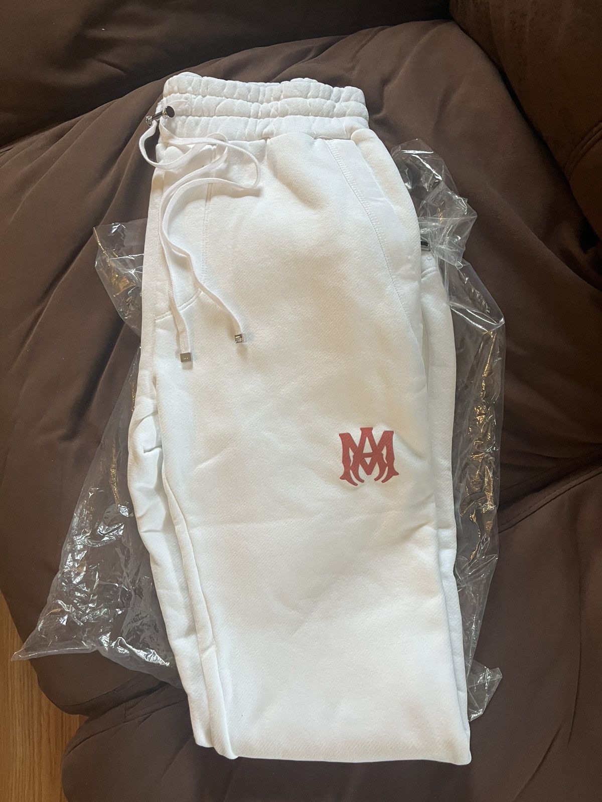Amiri Amiri UNISEX MA Logo Sweatpant White/Red Sz: XS Orig: $750 Size US 28 / EU 44 - 4 Thumbnail