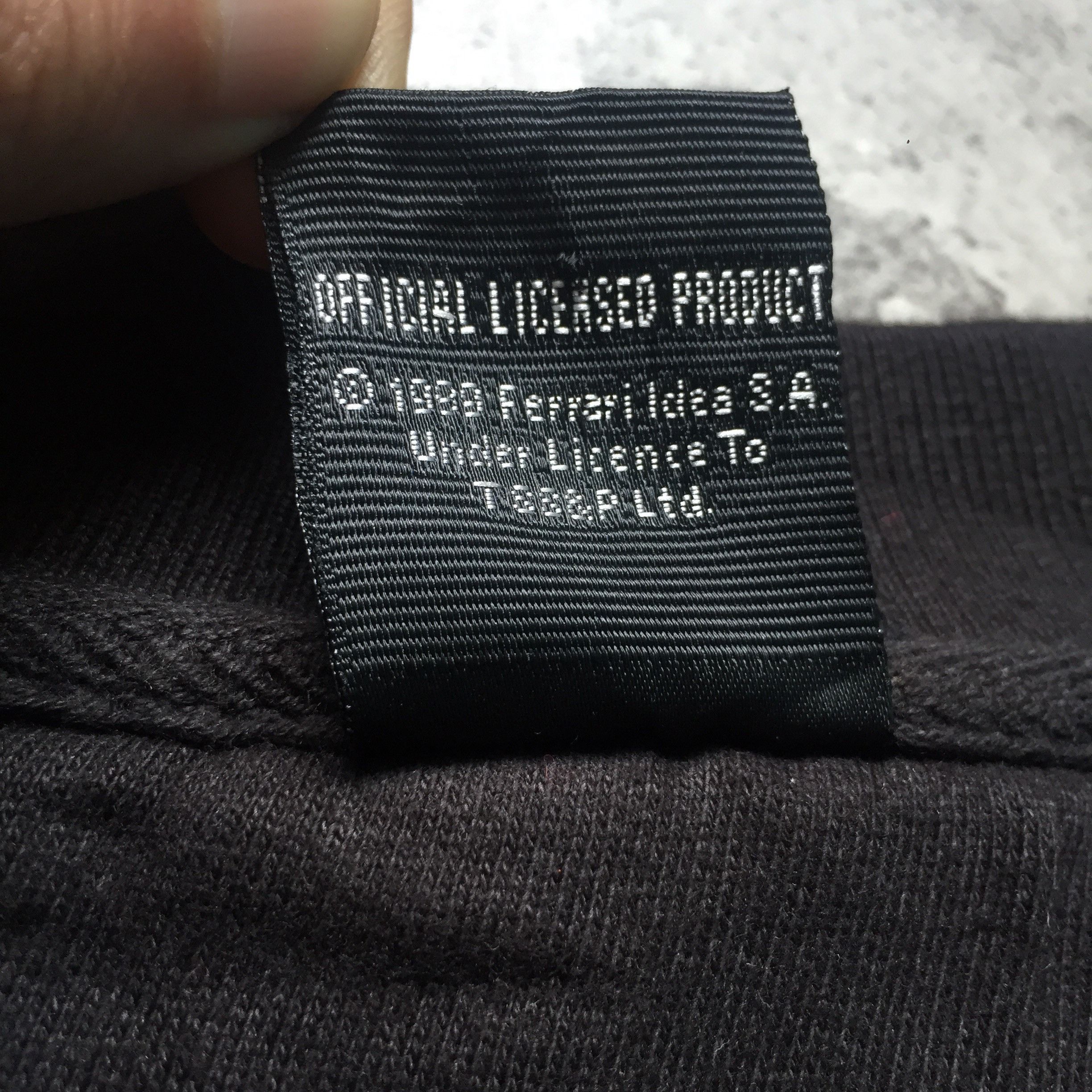 Ferrari 1999 Ferrari Heavy Sweatshirt Made In UAE Size L-XL Size US L / EU 52-54 / 3 - 4 Thumbnail