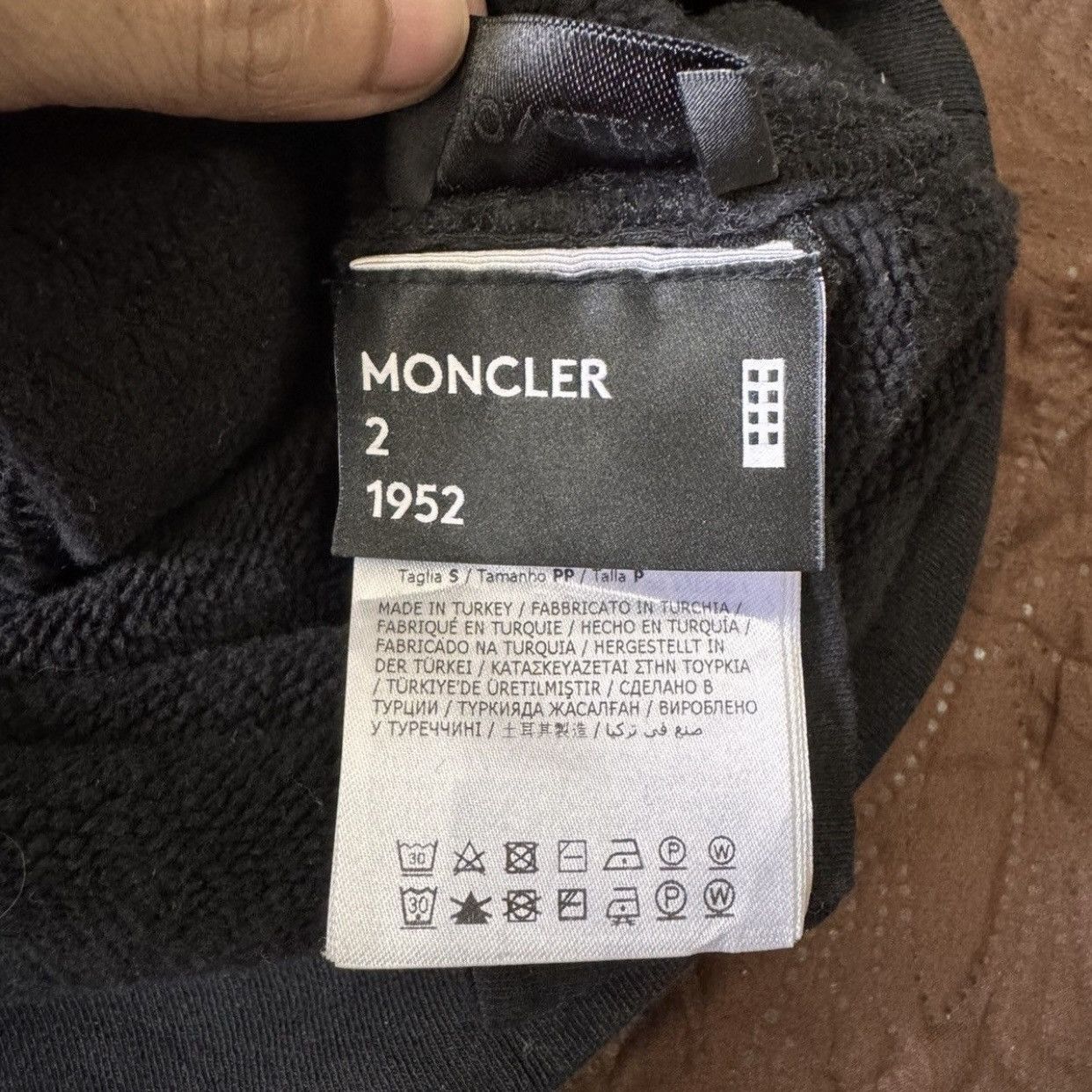 Moncler Moncler Genius 2 Moncler 1952 Black Patch Hoodie FW22 Size US S / EU 44-46 / 1 - 10 Thumbnail