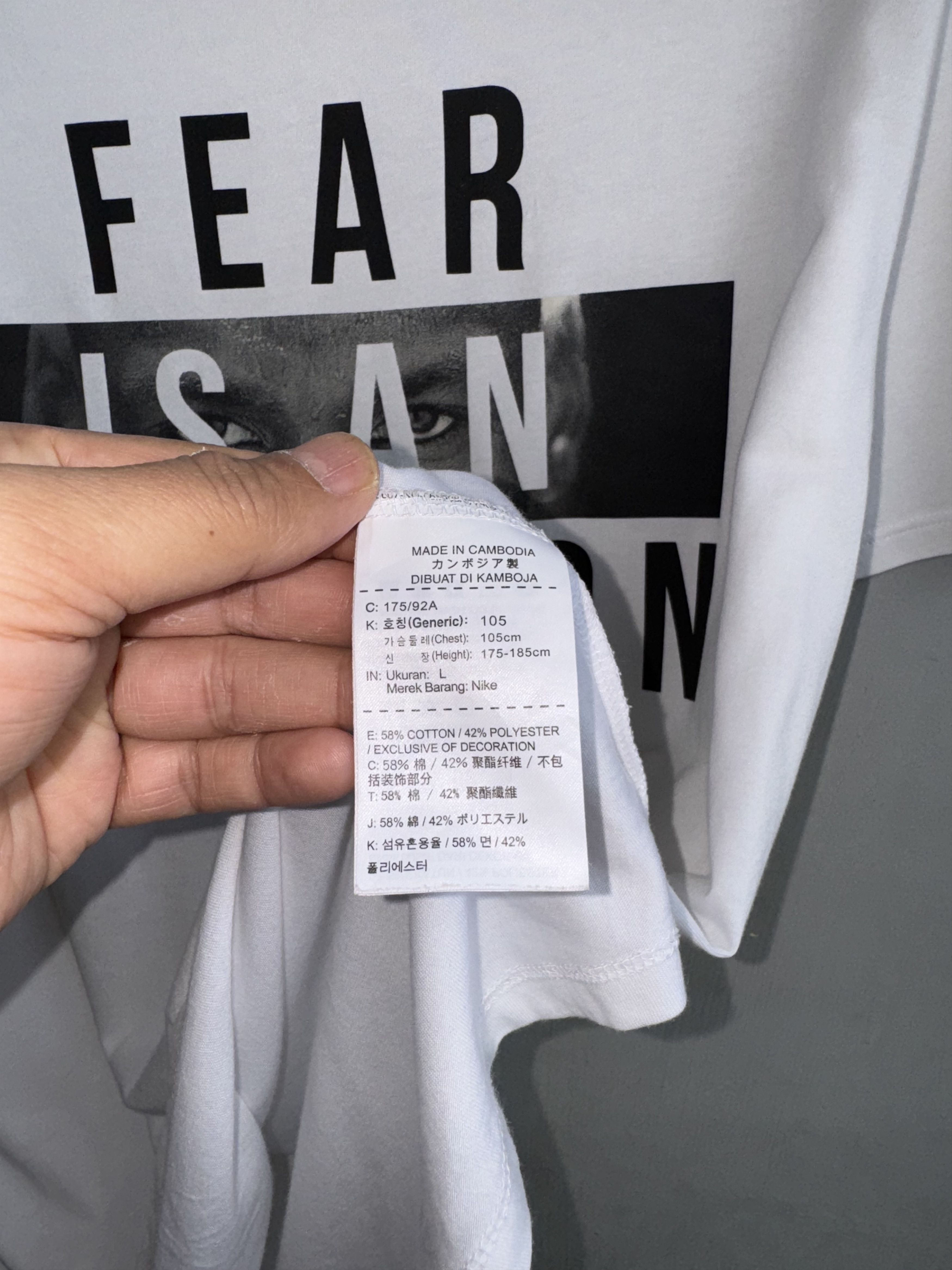 Jordan Brand Nike Air Jordan Fear Is An Illusion Shirt Size US L / EU 52-54 / 3 - 5 Thumbnail