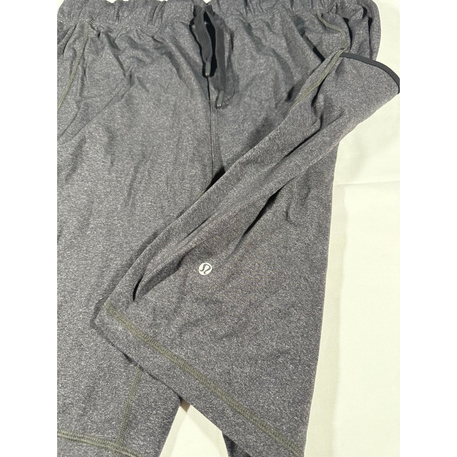 Lululemon Lululemon For The People Heather Gray Nylon Mens Shorts 2XL Size US 40 / EU 56 - 2 Thumbnail