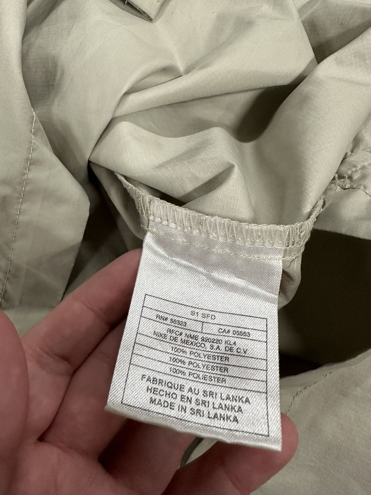 Nike ACG × Vintage Vintage 90s Nike ACG Utility Tactical Cream Windbreaker Size US XL / EU 56 / 4 - 11 Thumbnail
