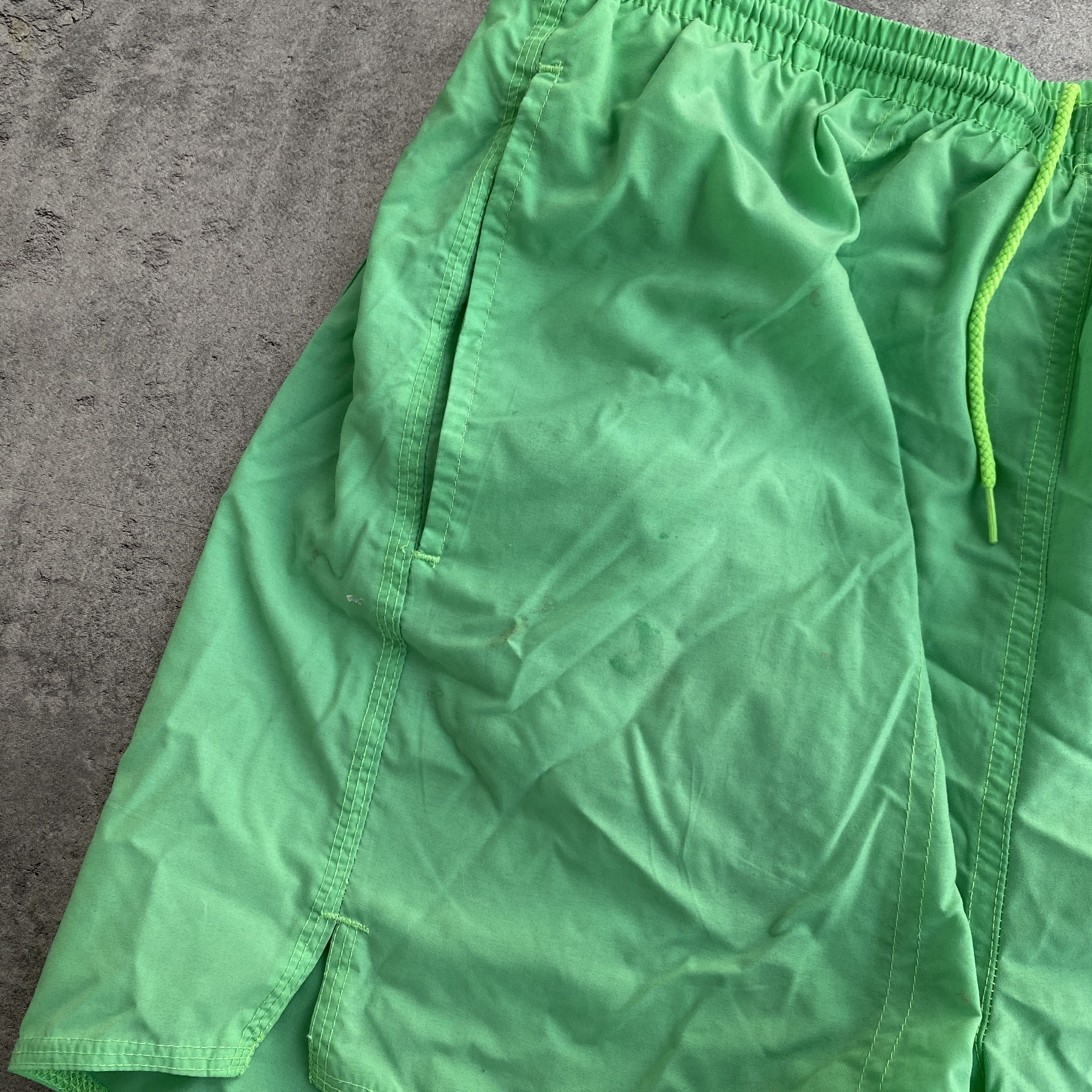 Nike Nike vintage neon green shorts - L Size US 34 / EU 50 - 7 Thumbnail