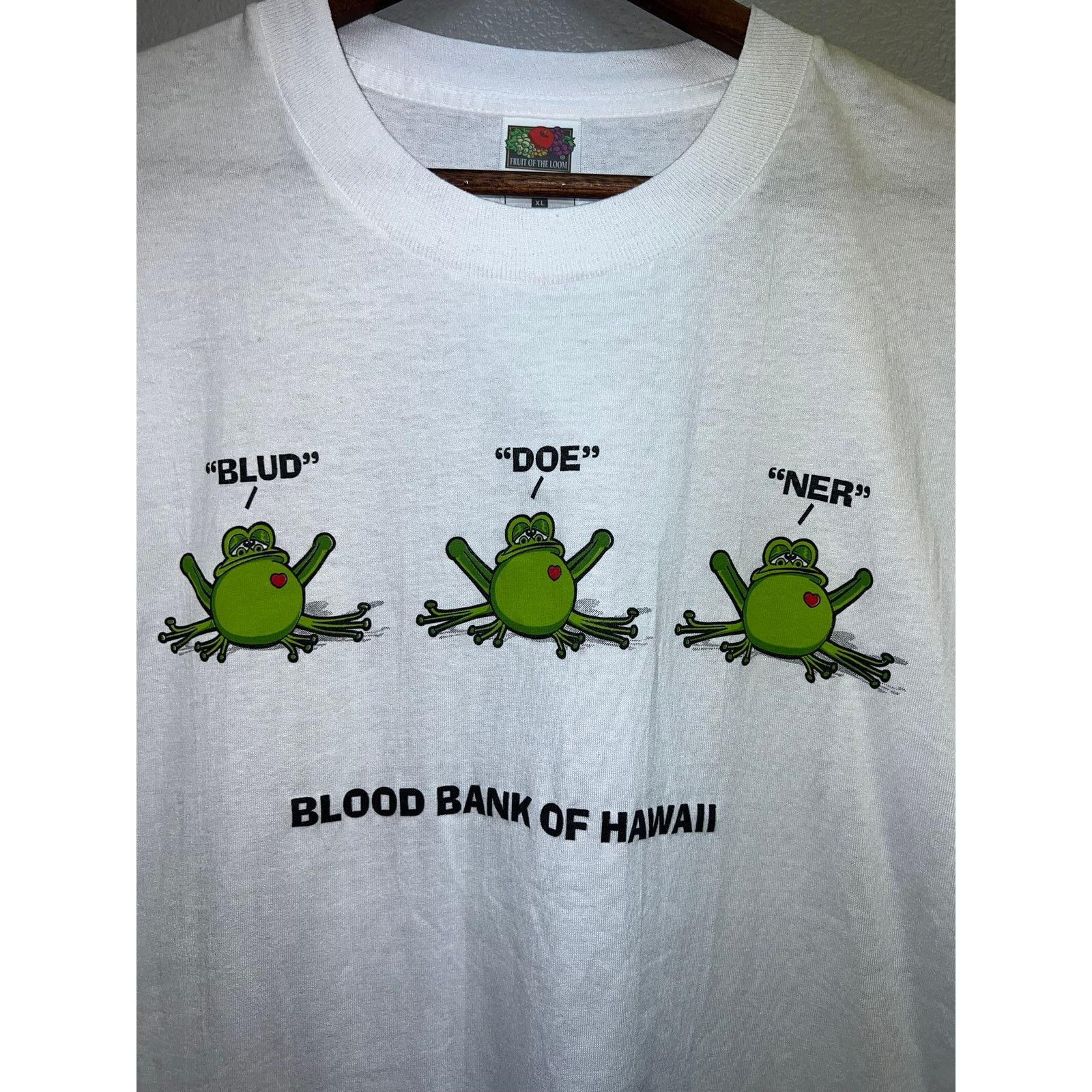 Fruit Of The Loom Vintage Frog Shirt Hawaii Blood Bank Donor Frogs XL 90s Size US XL / EU 56 / 4 - 2 Thumbnail