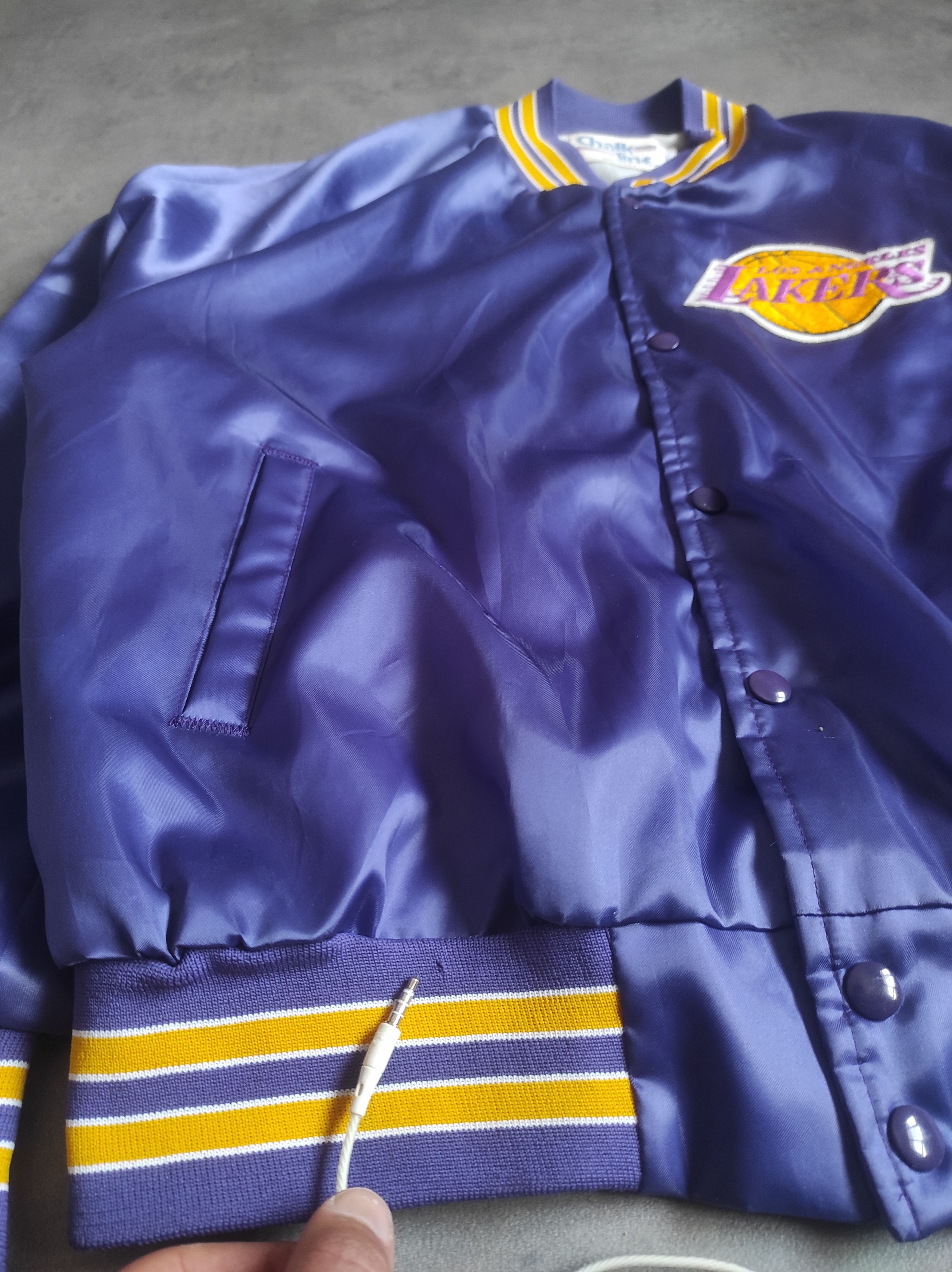 NBA Vintage Chalk Line NBA Los Angeles Lakers Bomber Jacket USA Size US L / EU 52-54 / 3 - 8 Thumbnail