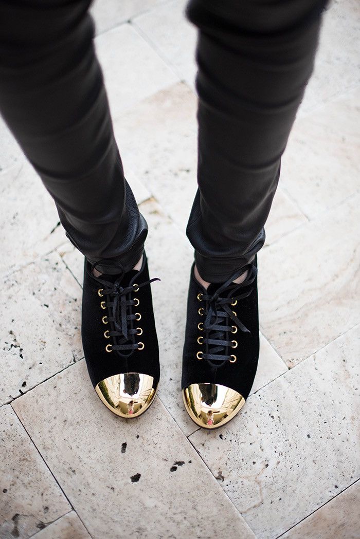 Giuseppe Zanotti Giuseppe Zanotti Black Velvet Metal Cap Toe Oxfords Size 37 Size US 7 / IT 37 - 2 Thumbnail