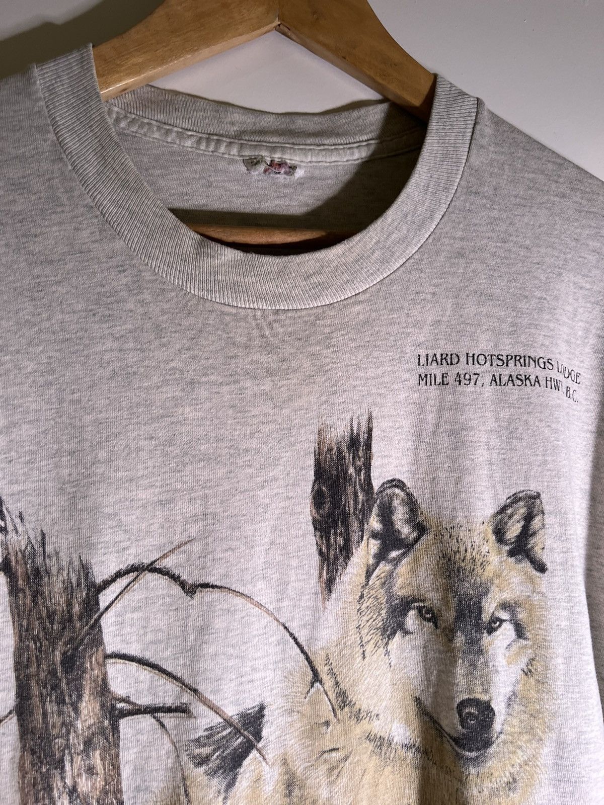 Vintage 90’s 2000’s Y2K VTG Vintage Wolves Wolf Alaska Retro T Shirt Size US XL / EU 56 / 4 - 12 Thumbnail