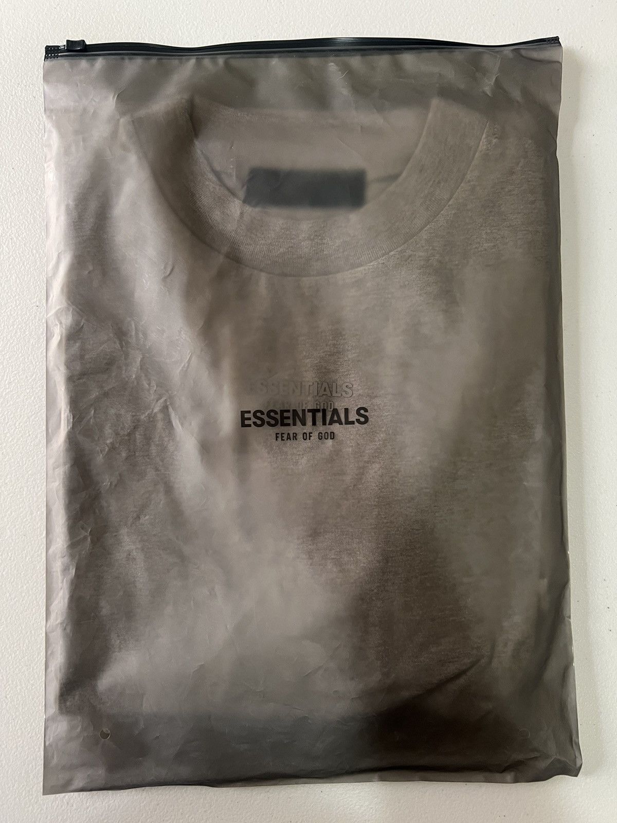 Fear of God Fear of God Essential Tee Size US M / EU 48-50 / 2 - 5 Thumbnail